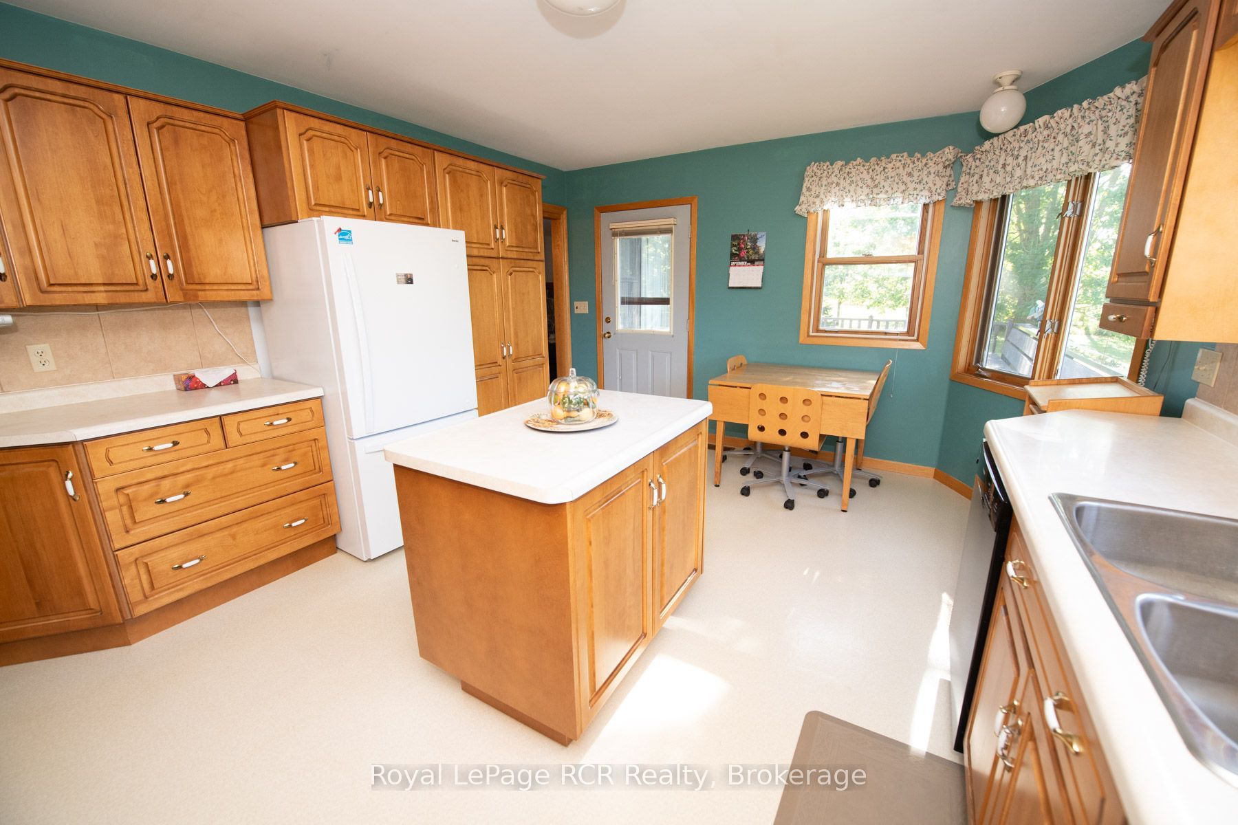 9870 Creek Road Property Photo 34