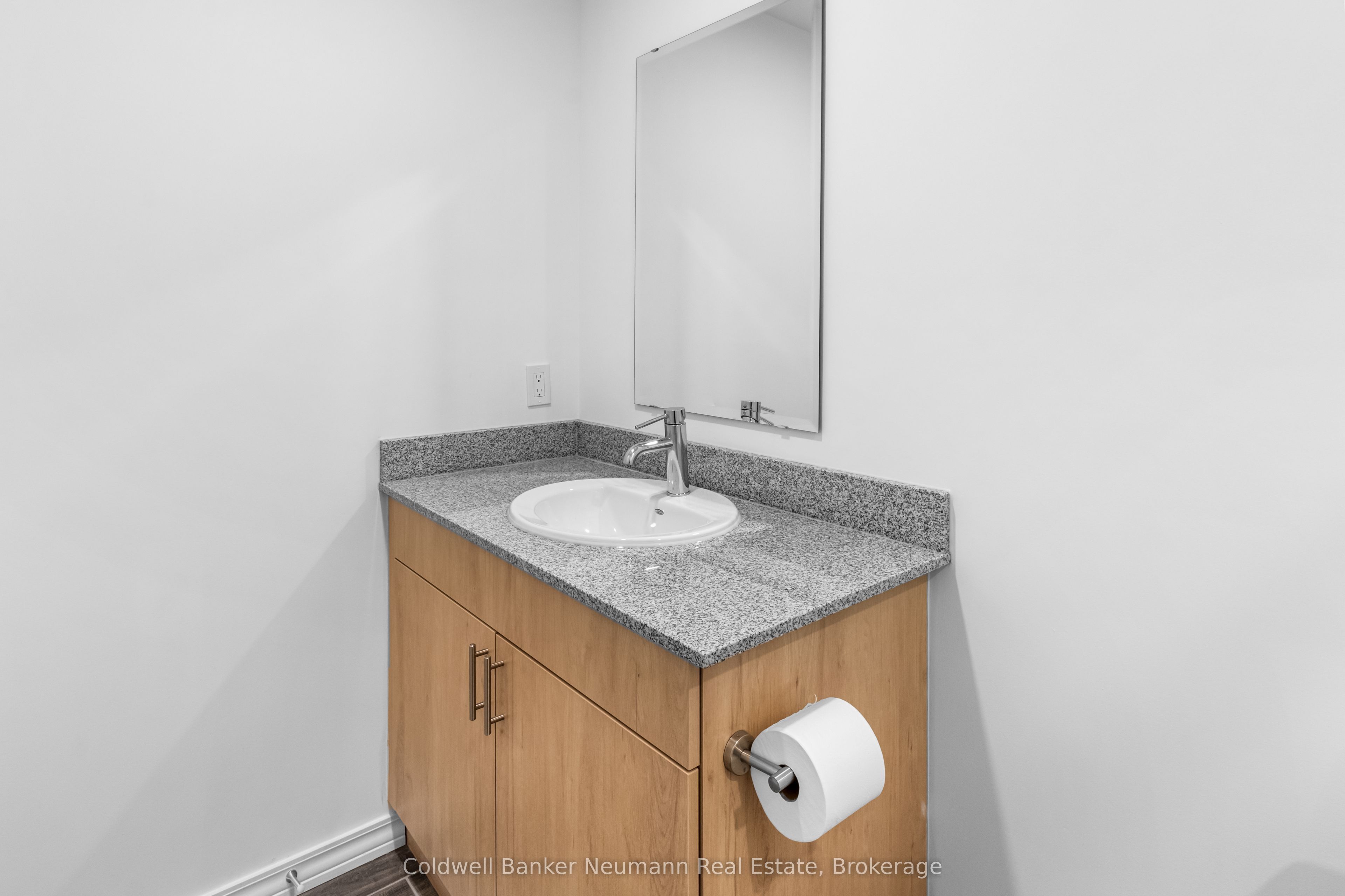 1098 Paisley Road 713 Property Photo 10