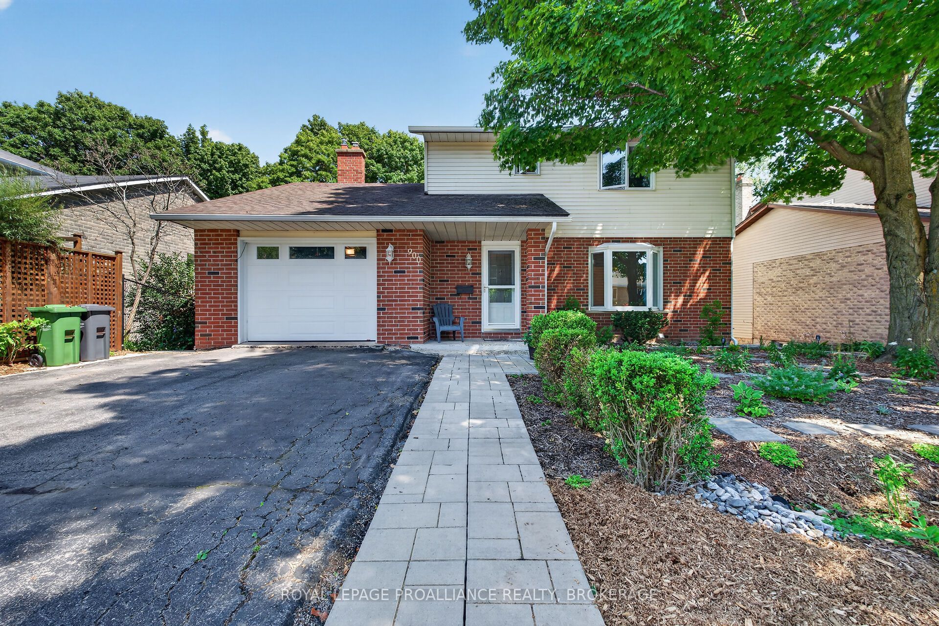 900 Nottinghill Avenue Property Photo 1