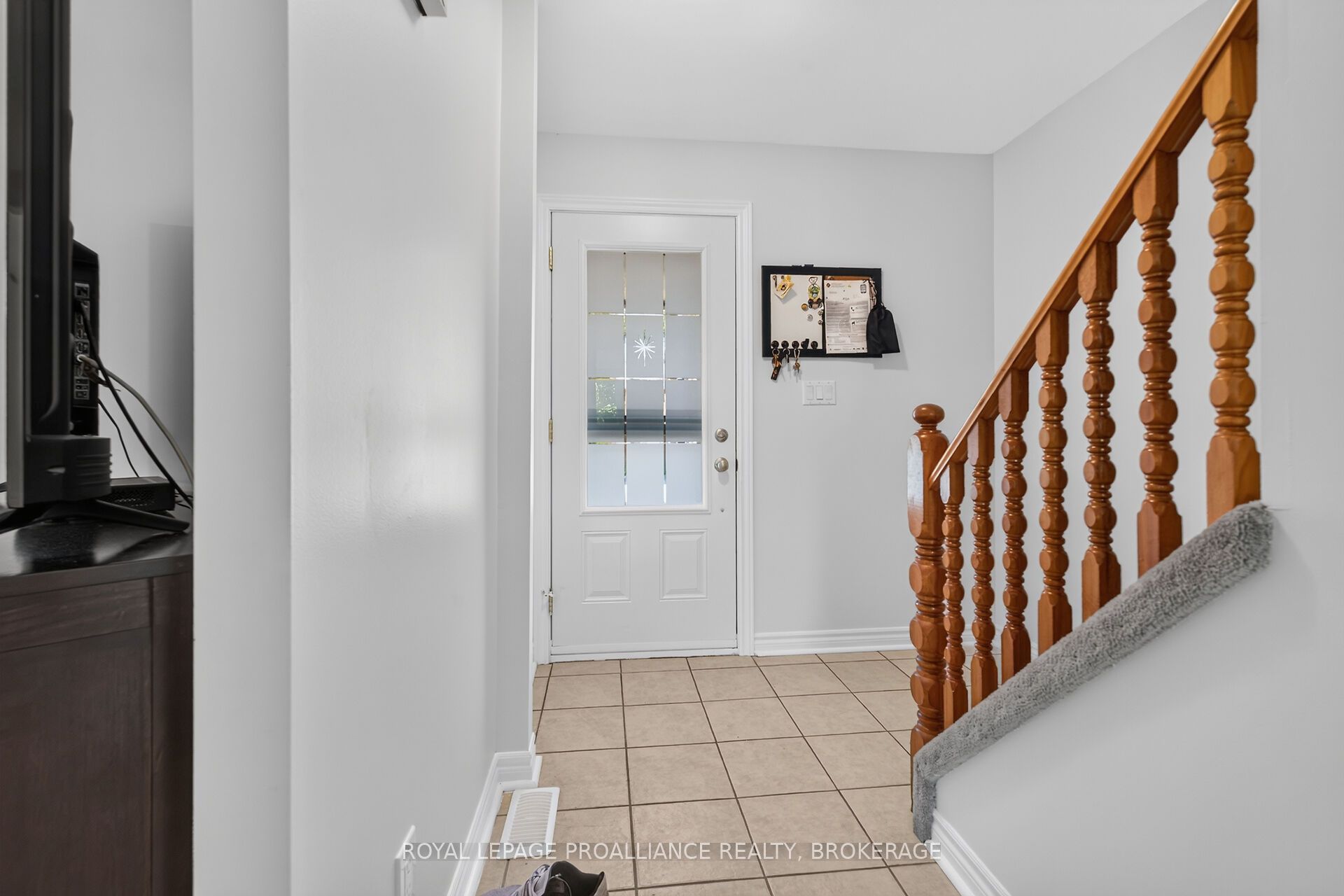 900 Nottinghill Avenue Property Photo 5