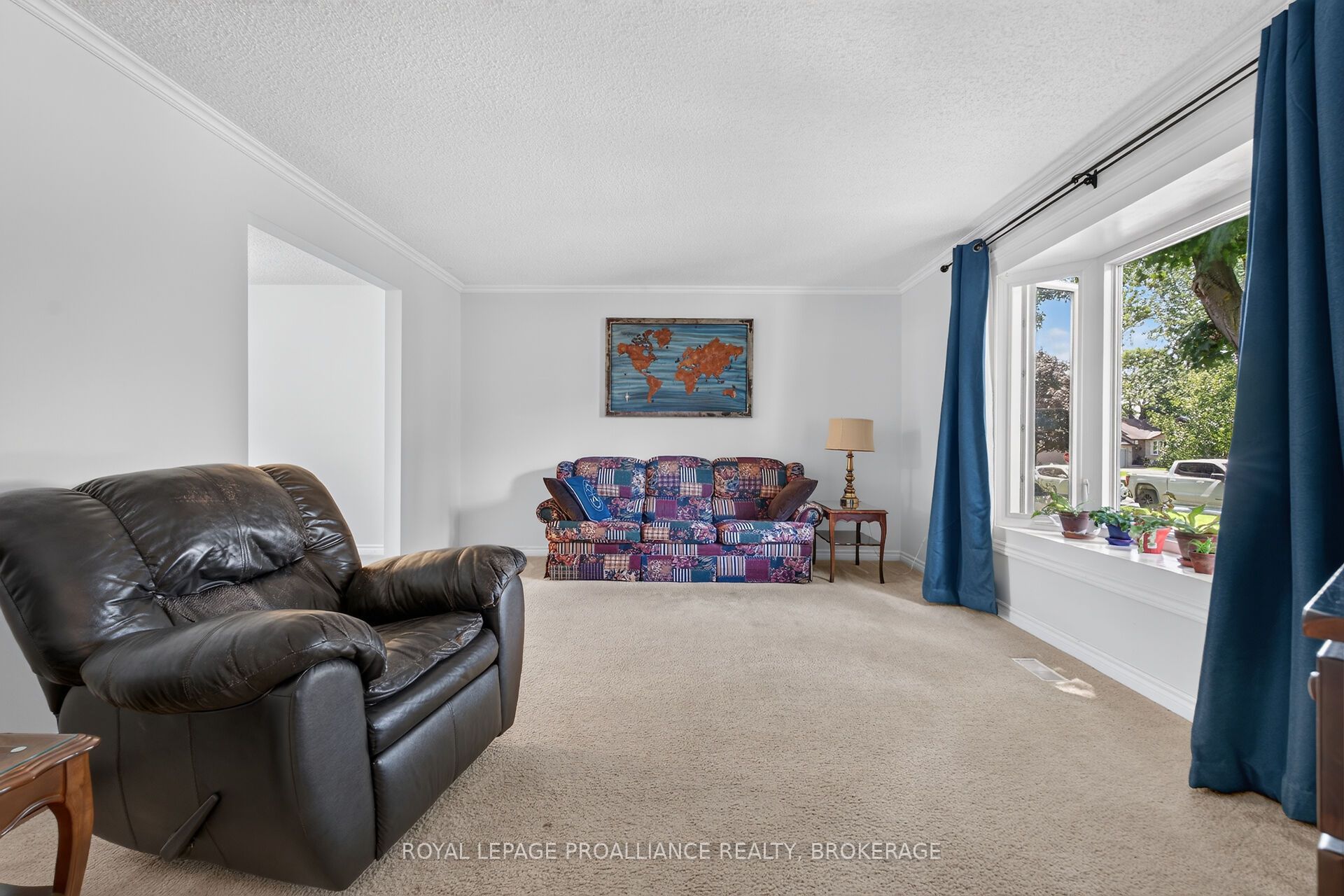 900 Nottinghill Avenue Property Photo 7