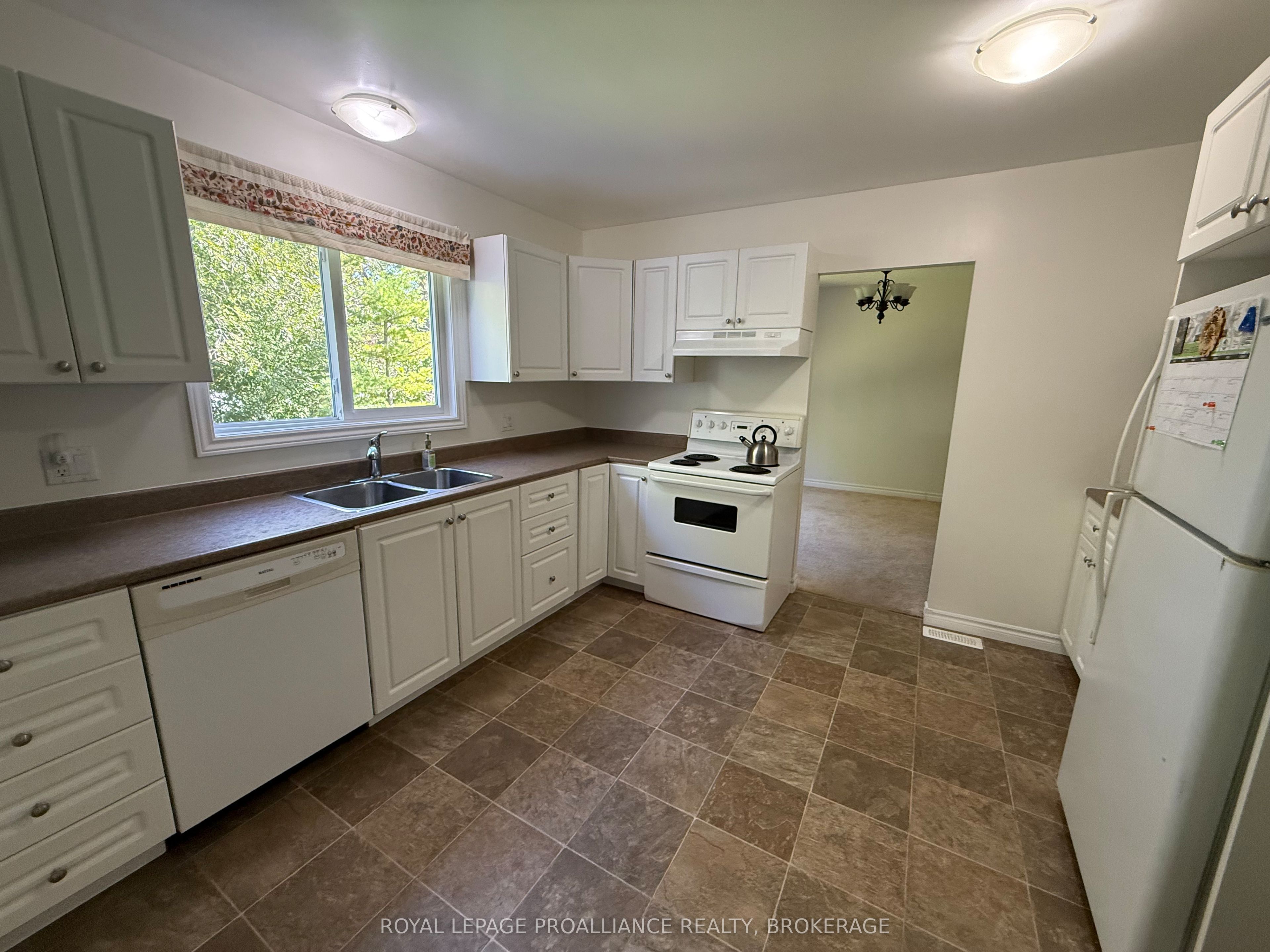 900 Nottinghill Avenue Property Photo 15