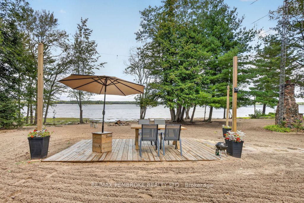 141a Sullivan Point Road Property Photo 1