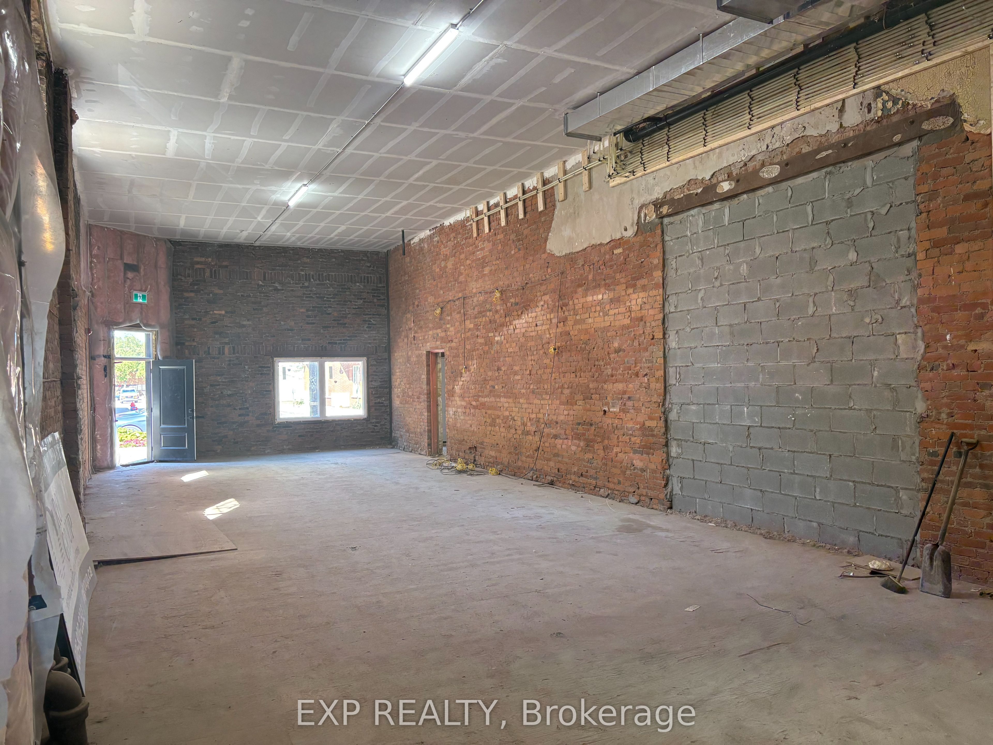 208 King Street E 200 Property Photo 6