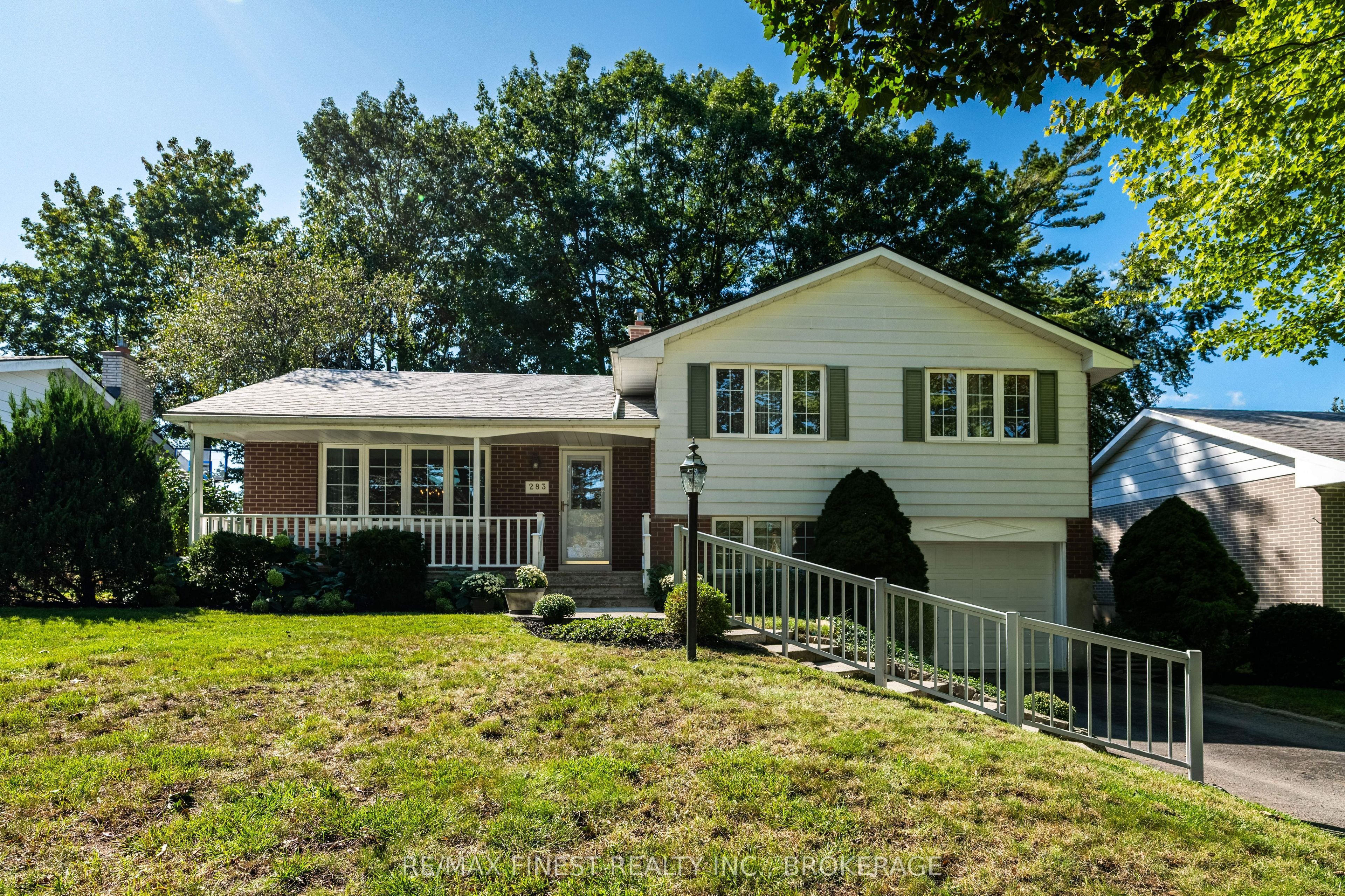 283 Glen Castle Road Property Photo 1