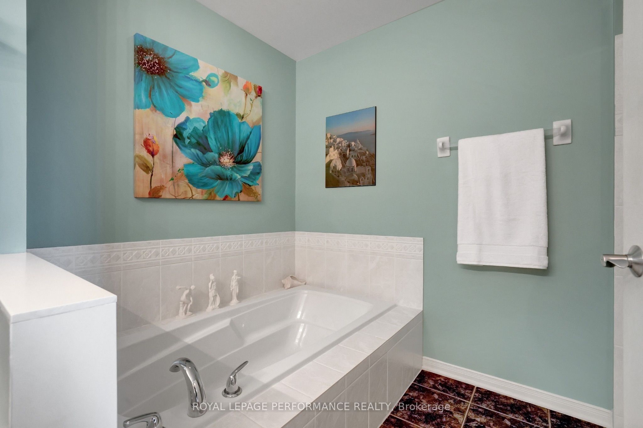 38 Metropole Private 2603 Property Photo 15
