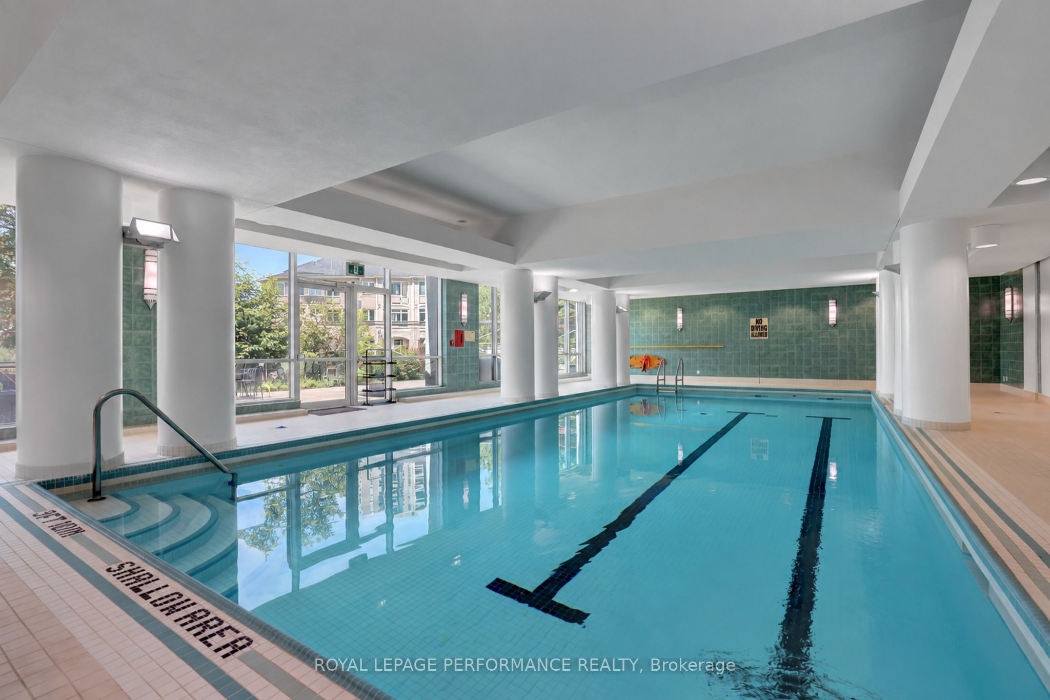38 Metropole Private 2603 Property Photo 36
