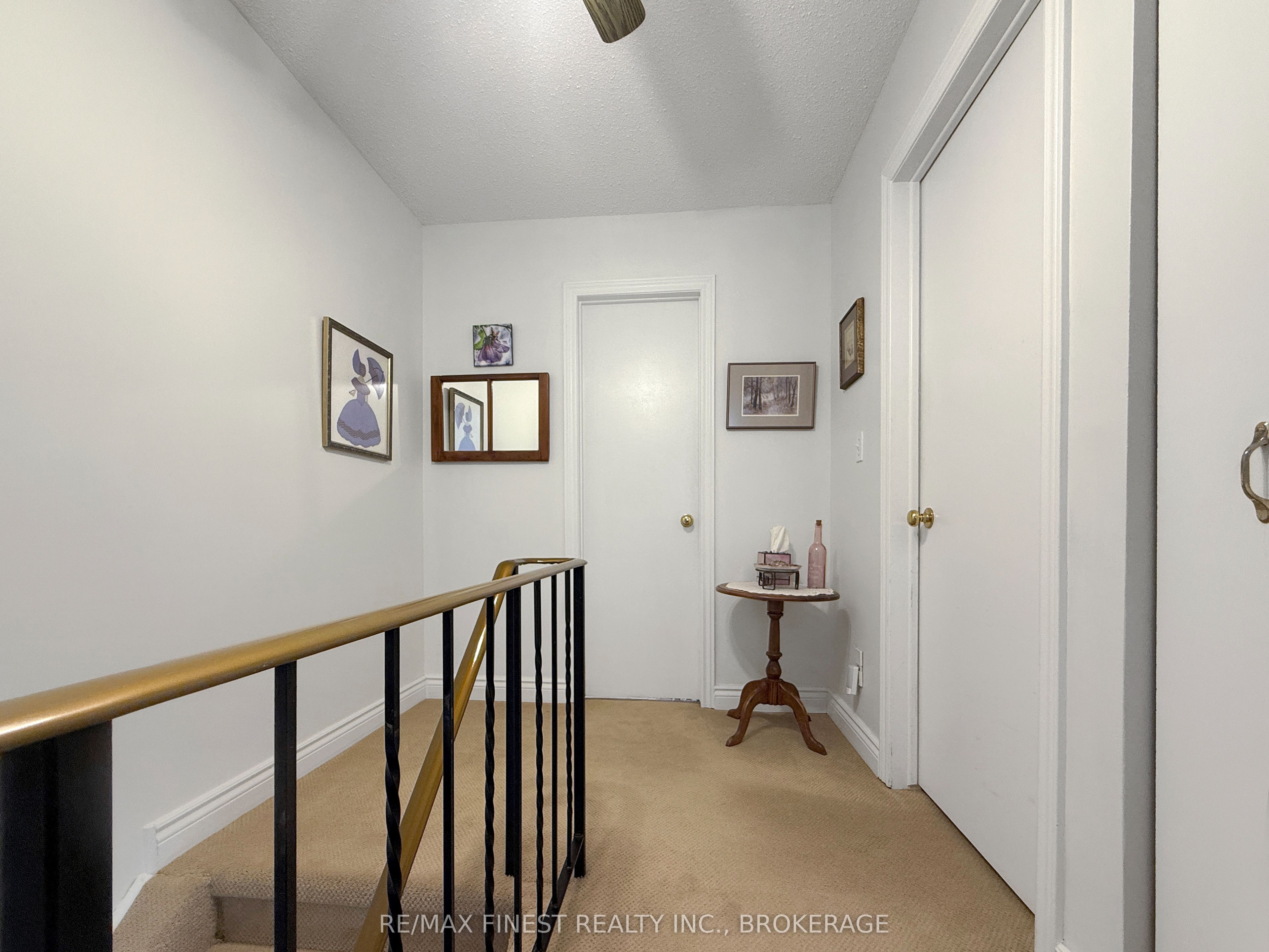 906 Purcell Crescent Property Photo 18
