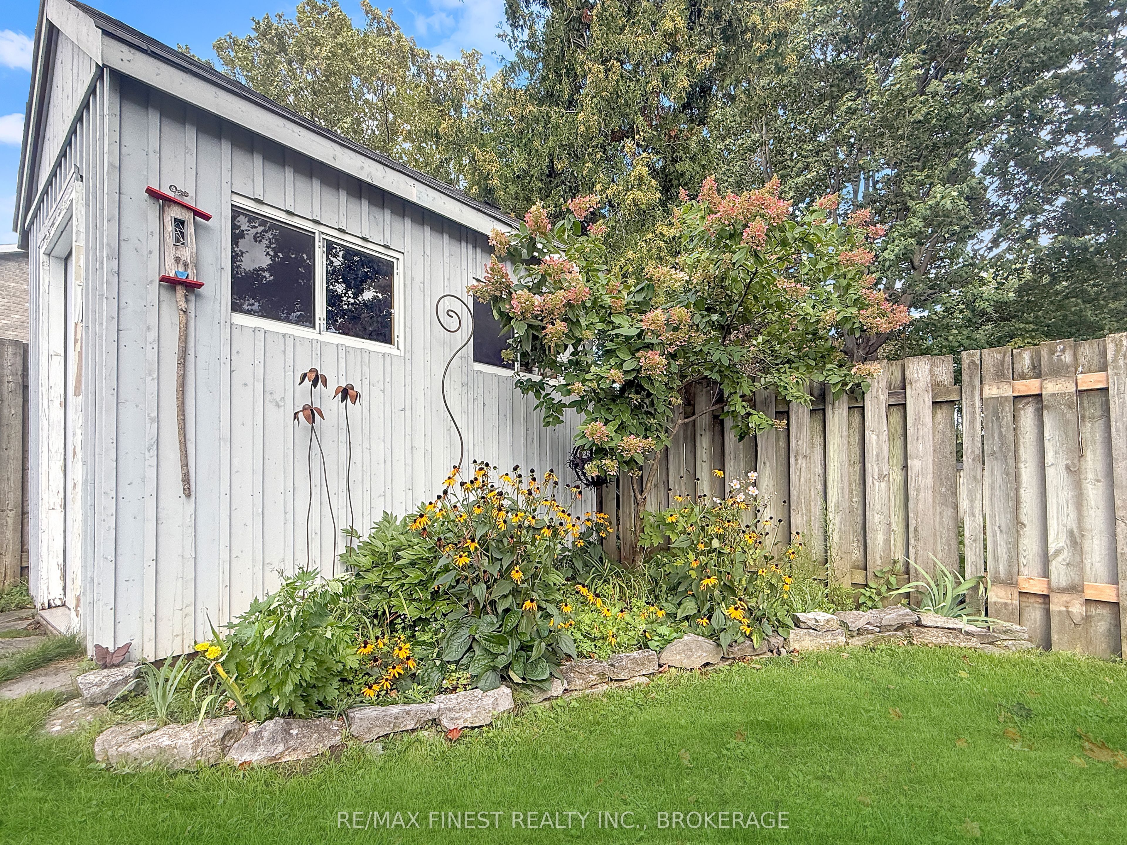906 Purcell Crescent Property Photo 37