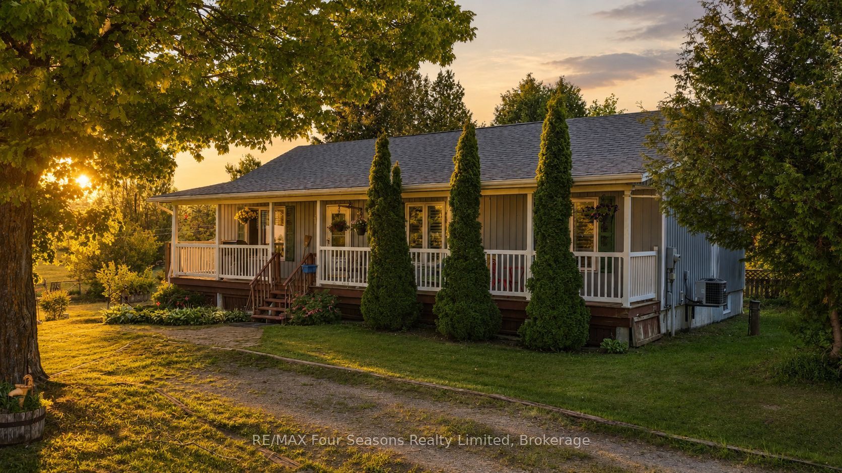 595365 4th Line Property Photo 3