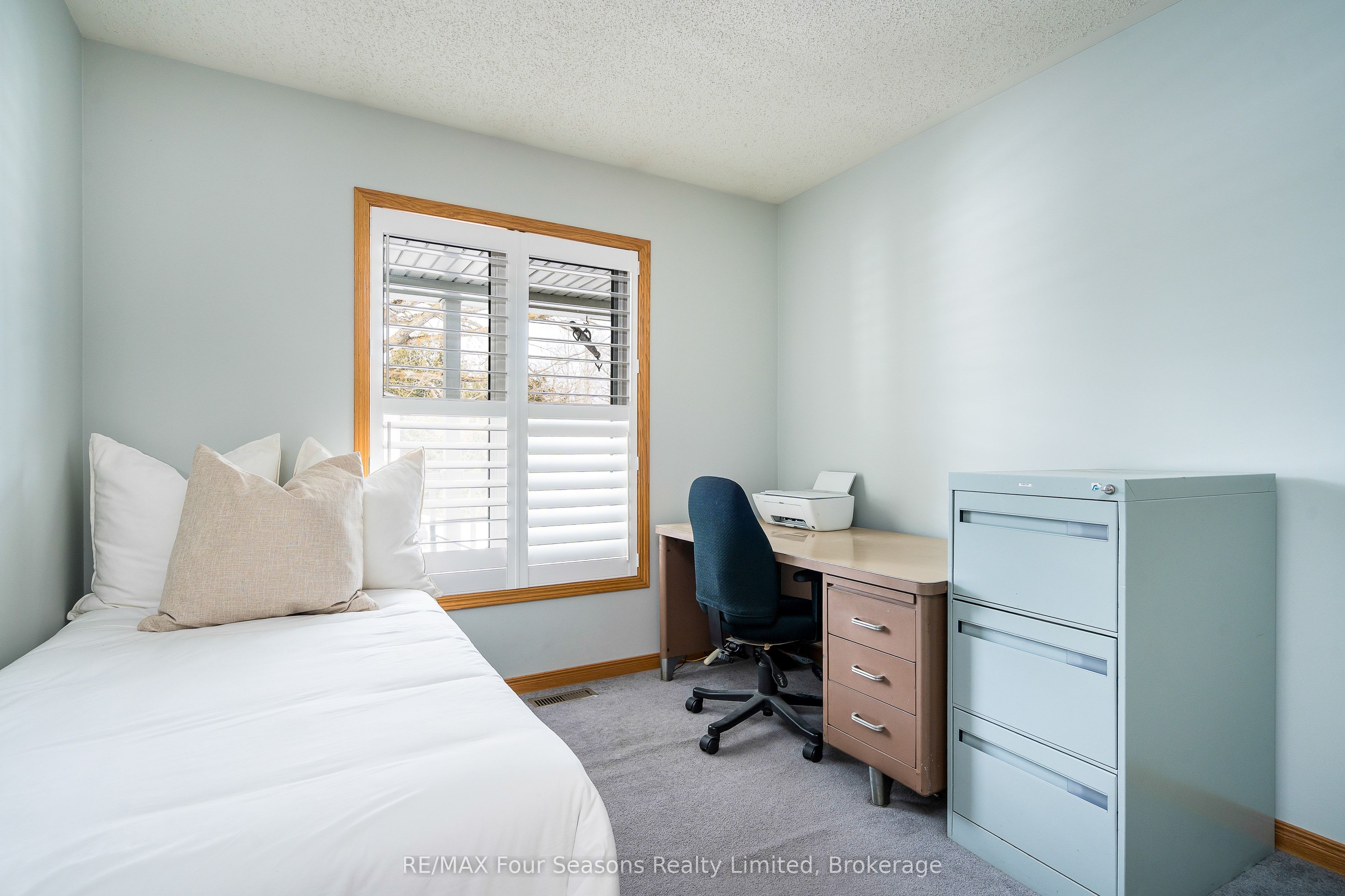 595365 4th Line Property Photo 18