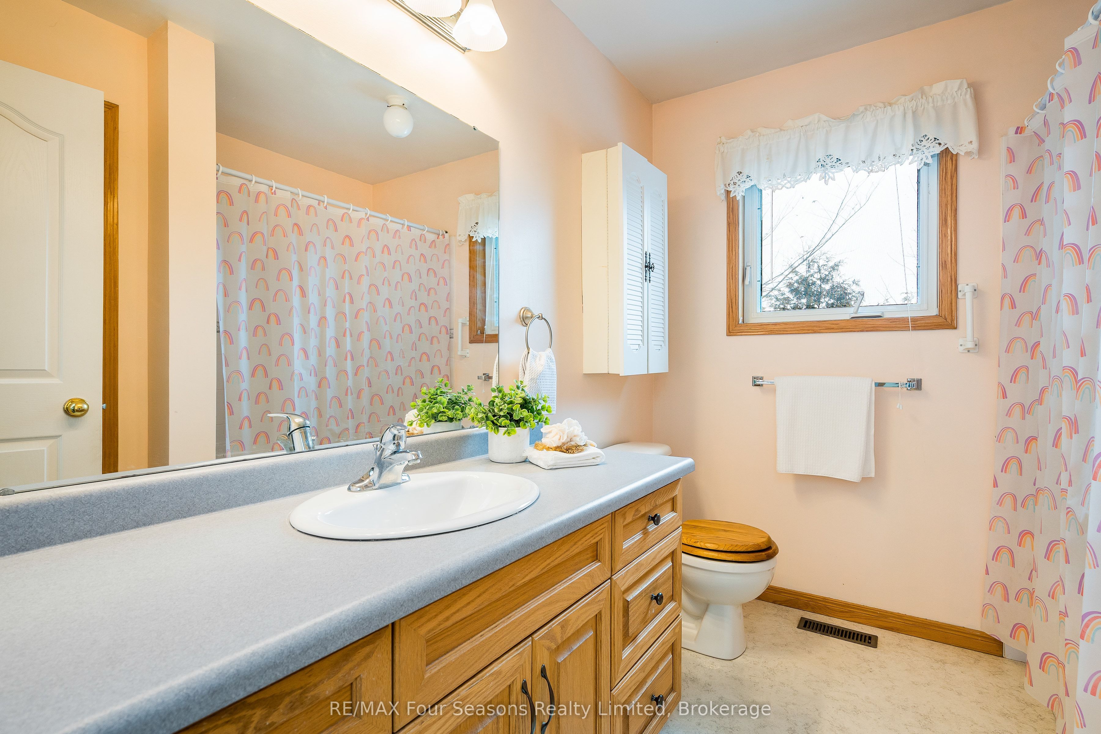 595365 4th Line Property Photo 19