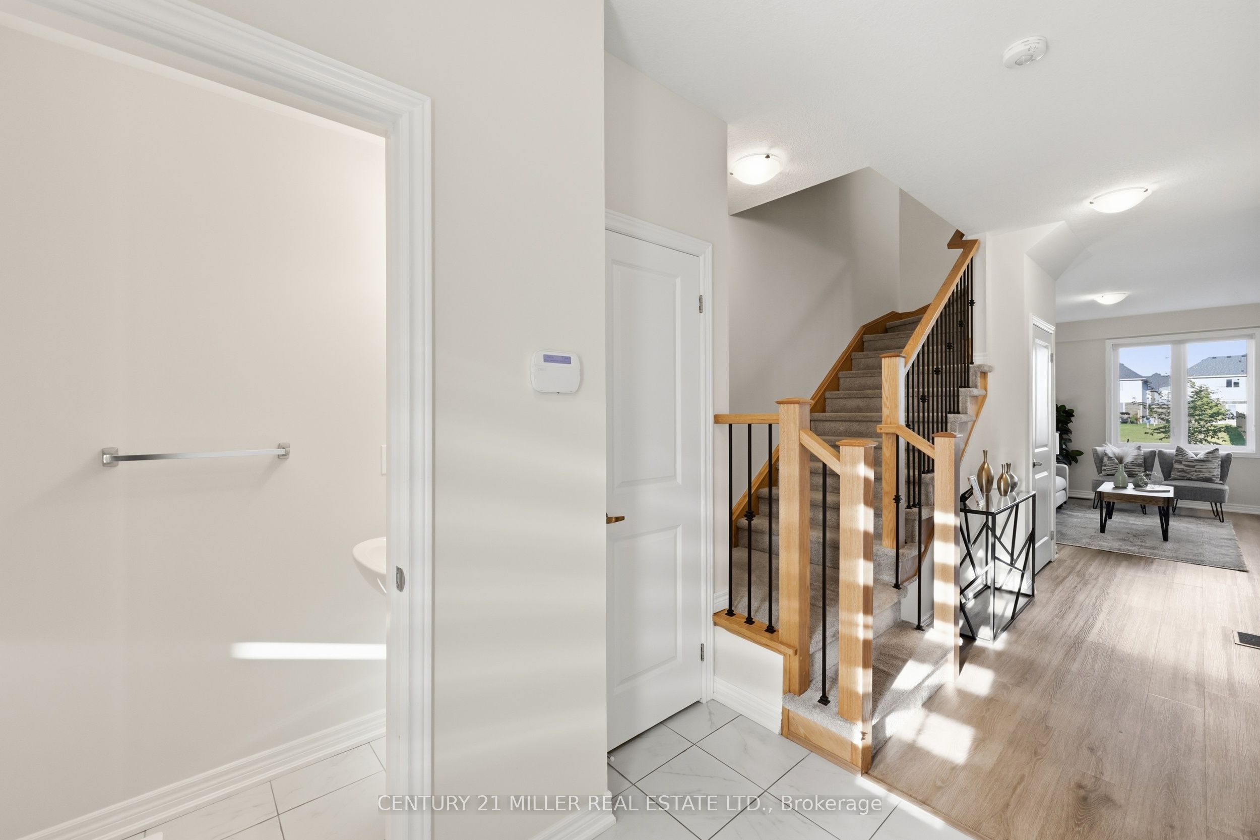10 Linden Park Lane Property Photo 8