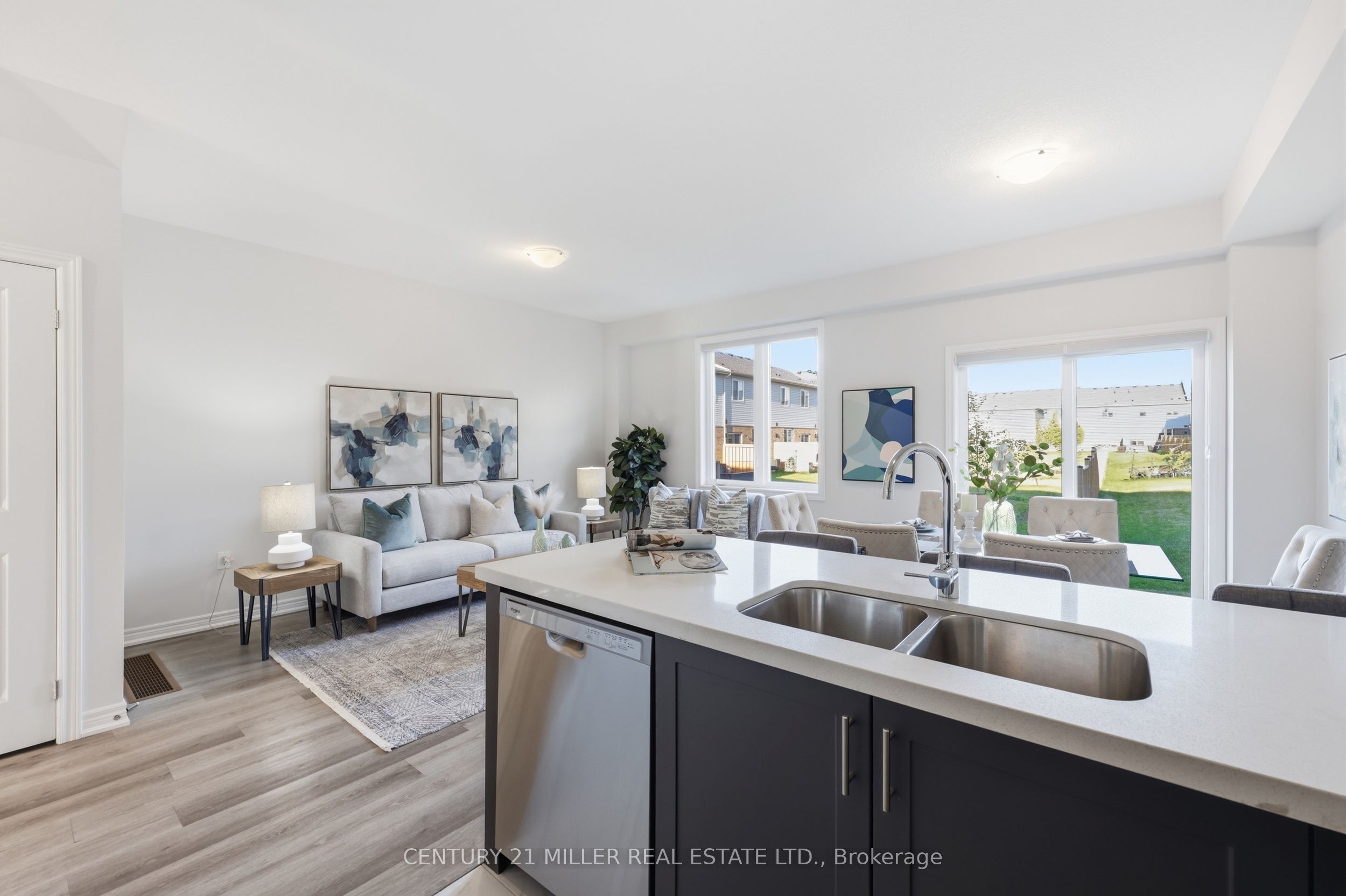 10 Linden Park Lane Property Photo 18