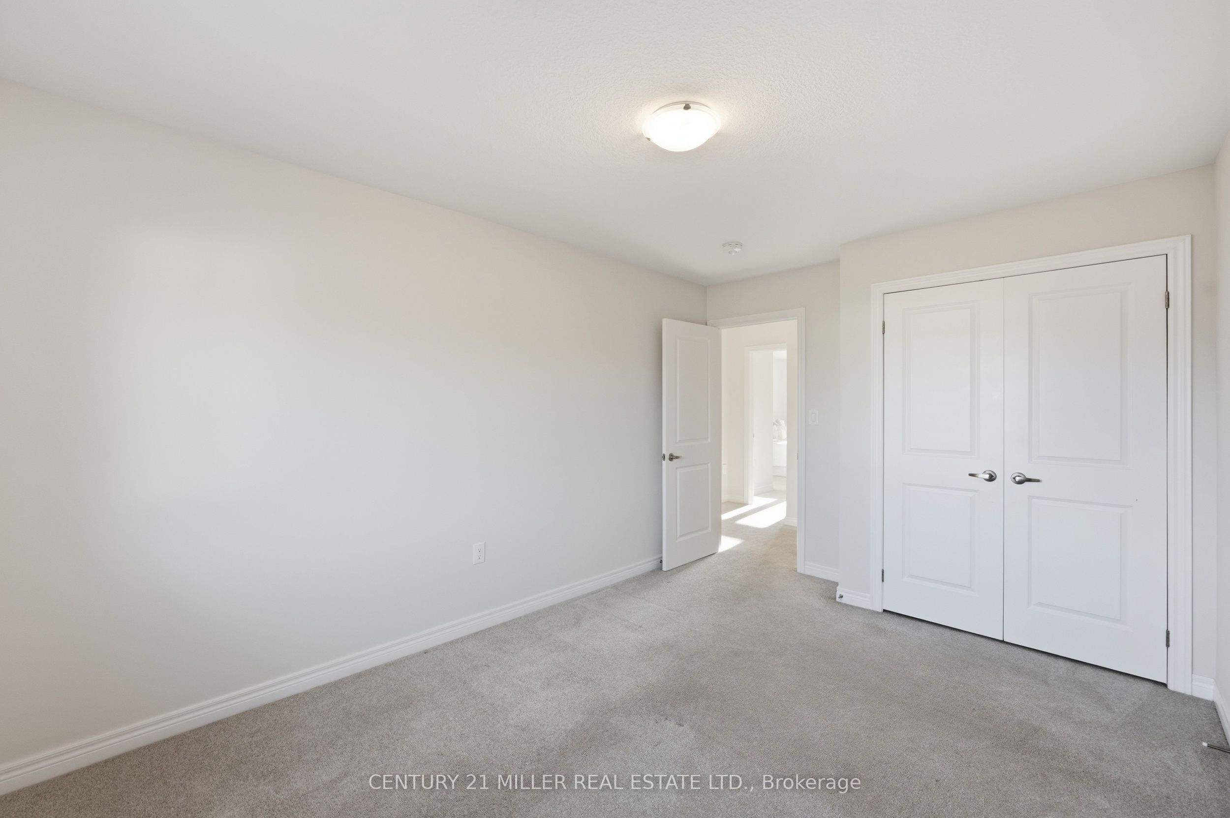 10 Linden Park Lane Property Photo 26