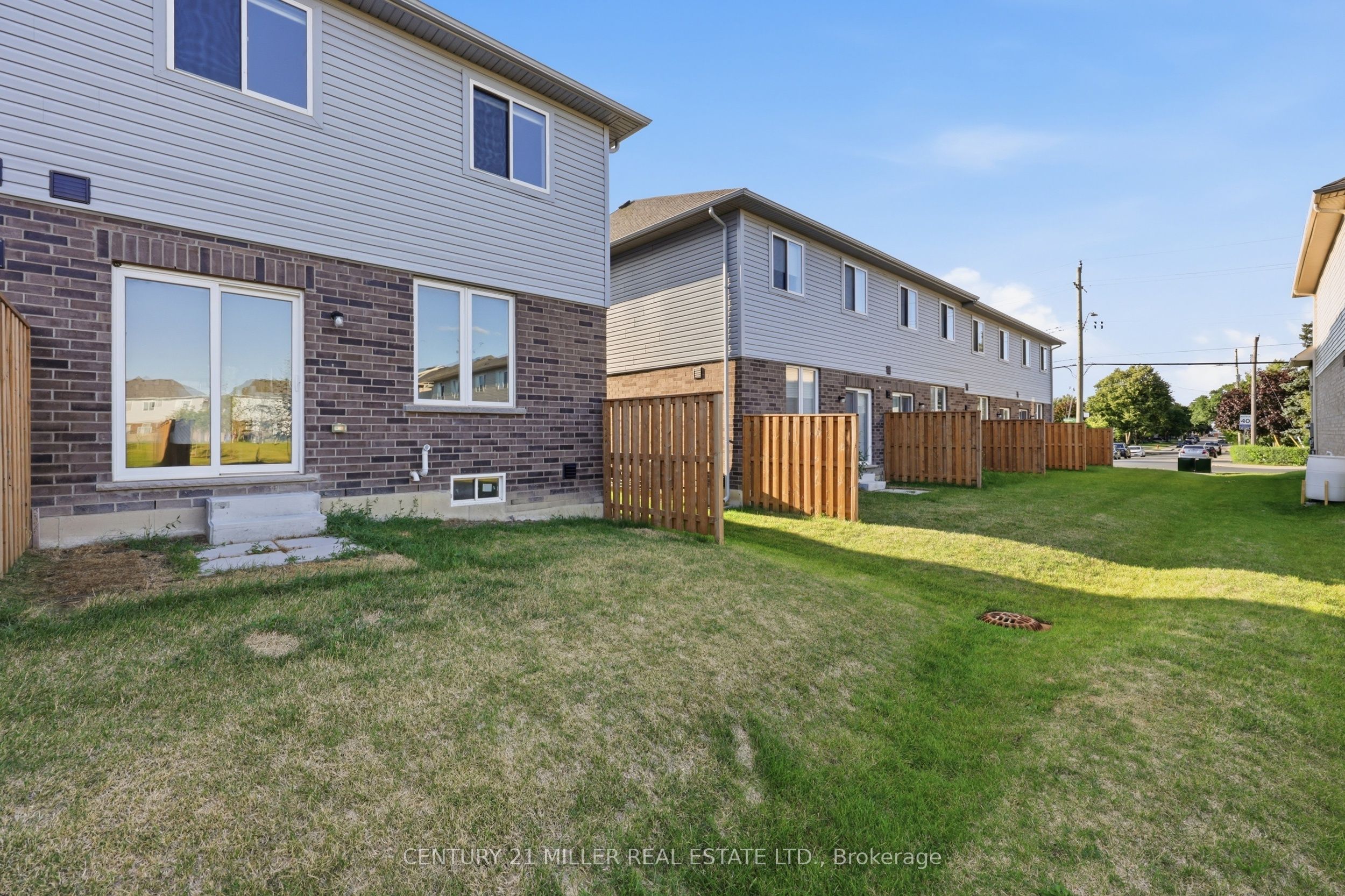 10 Linden Park Lane Property Photo 35