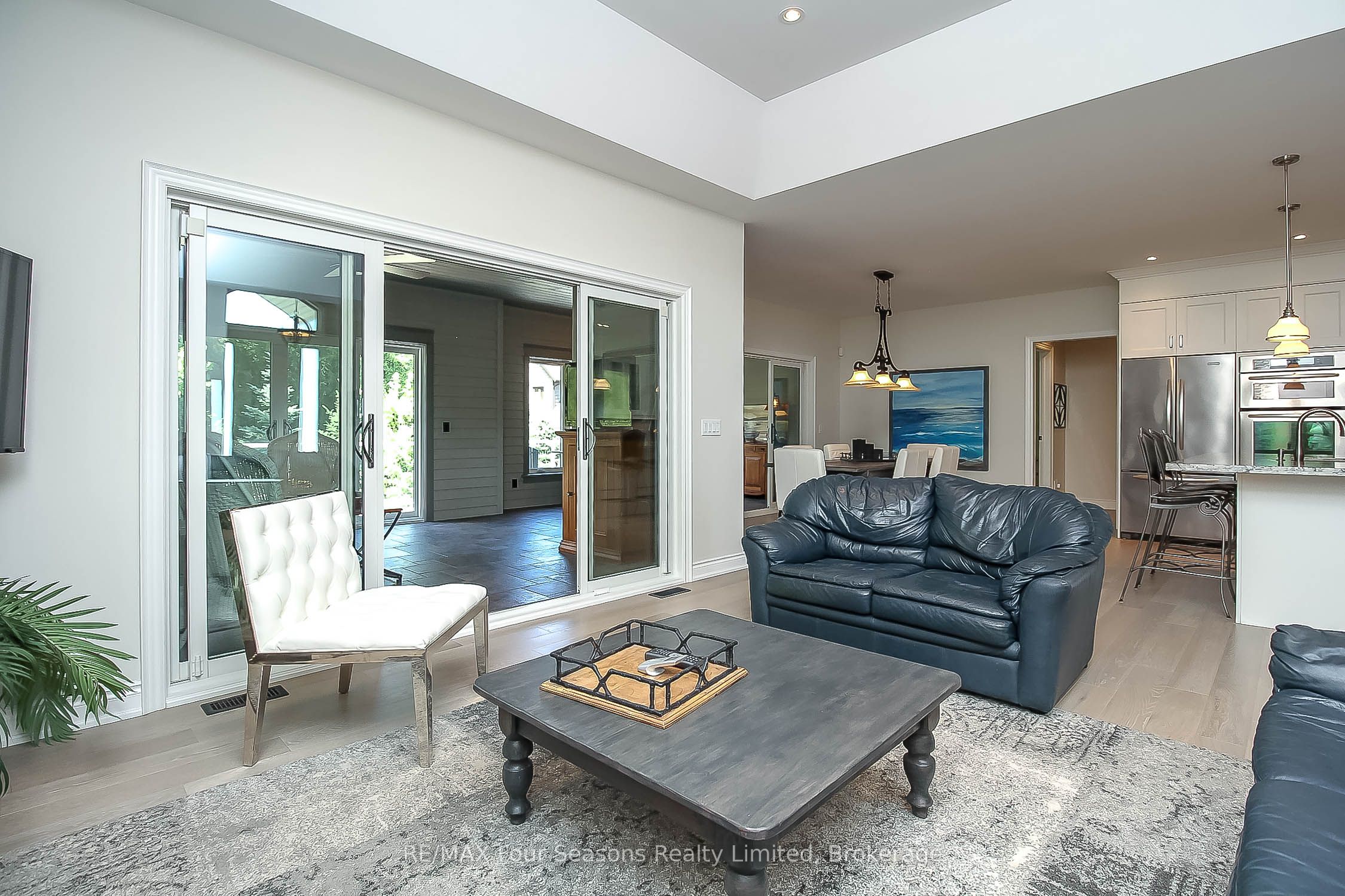120 Schoolhouse Court Property Photo 10