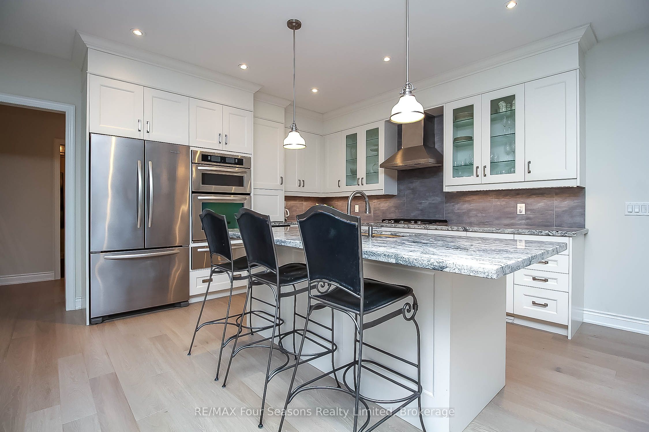 120 Schoolhouse Court Property Photo 20