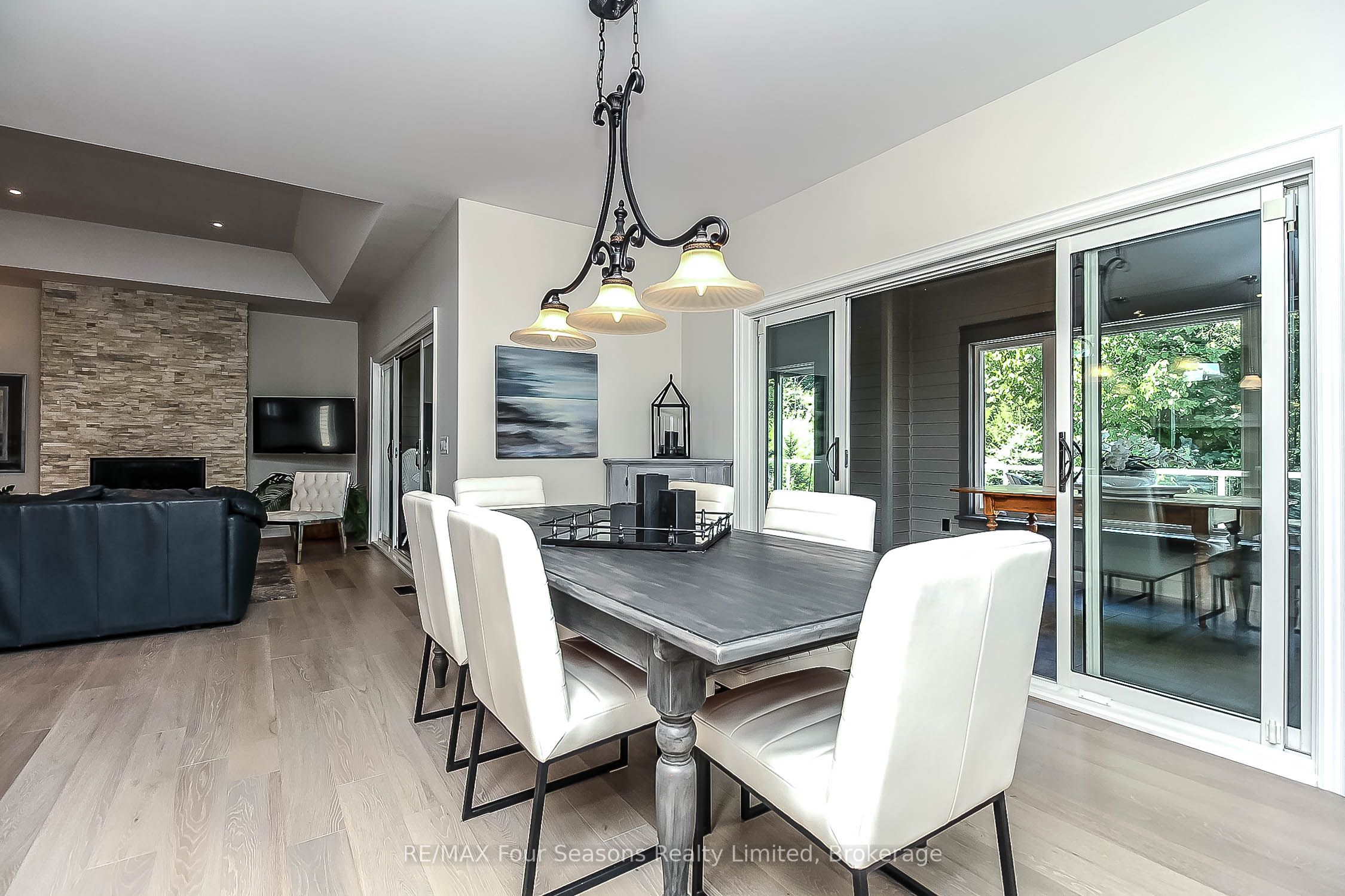 120 Schoolhouse Court Property Photo 24
