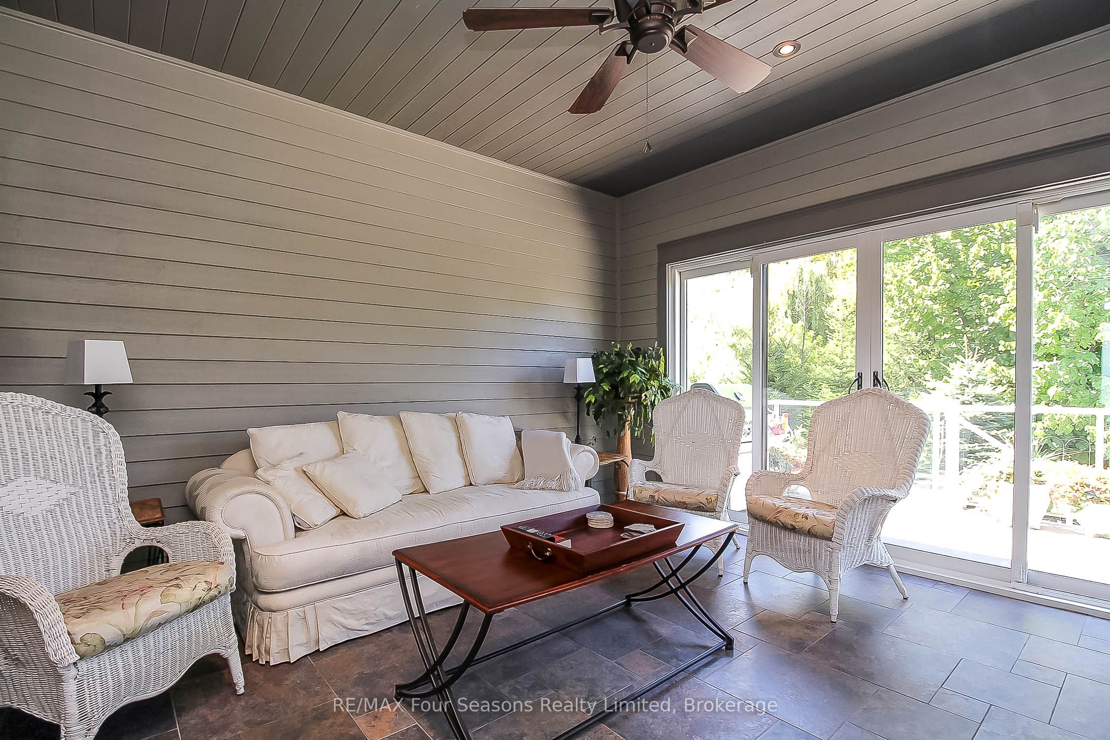 120 Schoolhouse Court Property Photo 26