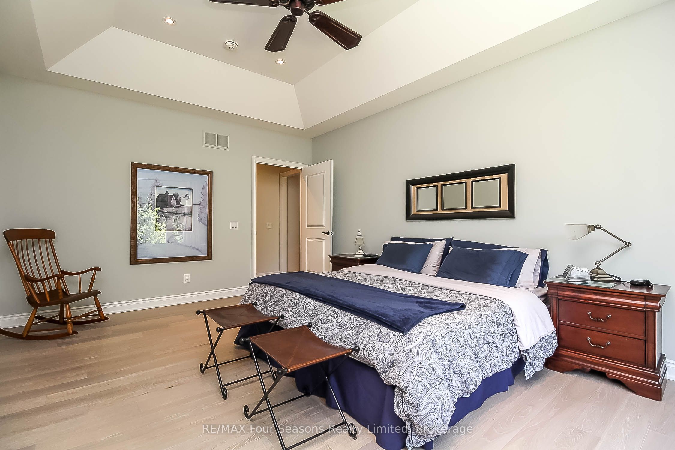 120 Schoolhouse Court Property Photo 30