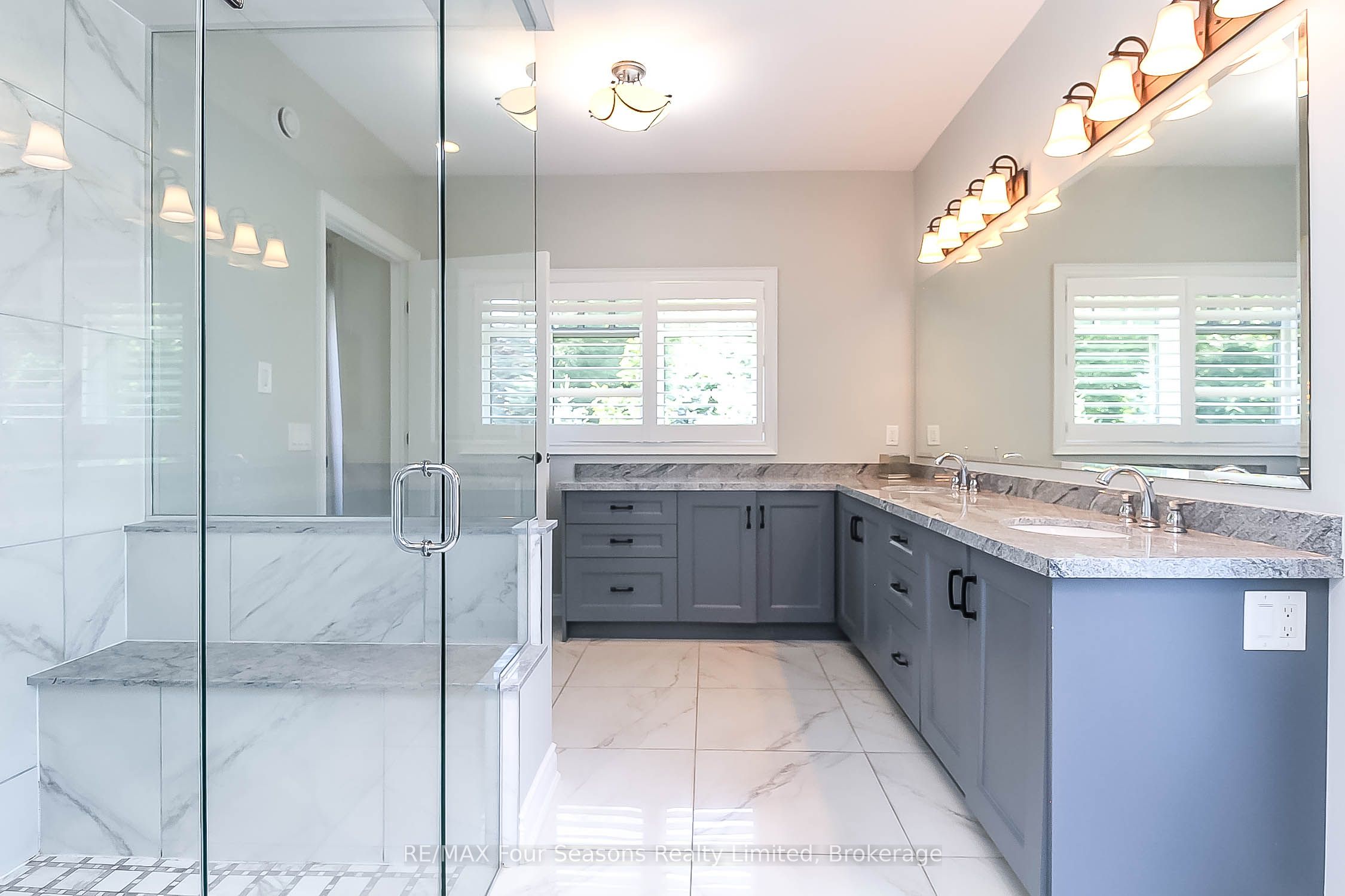 120 Schoolhouse Court Property Photo 32