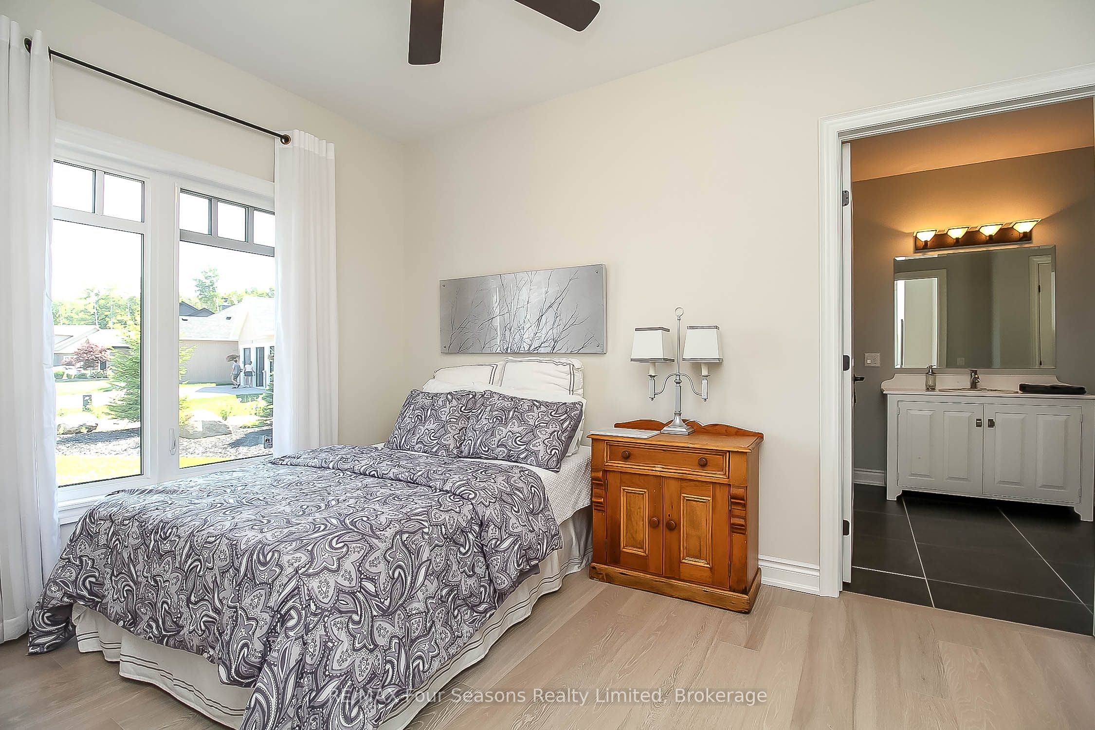 120 Schoolhouse Court Property Photo 37
