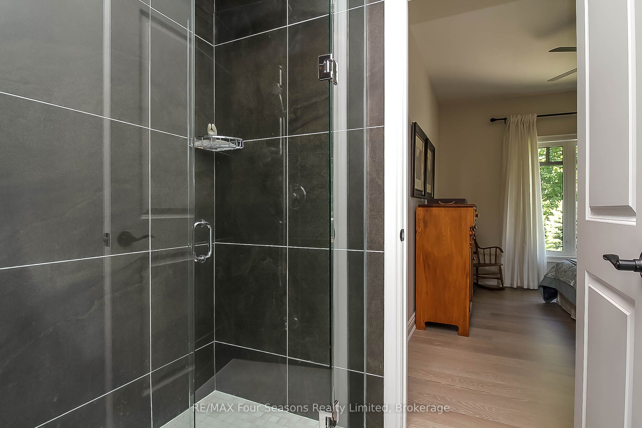 120 Schoolhouse Court Property Photo 39