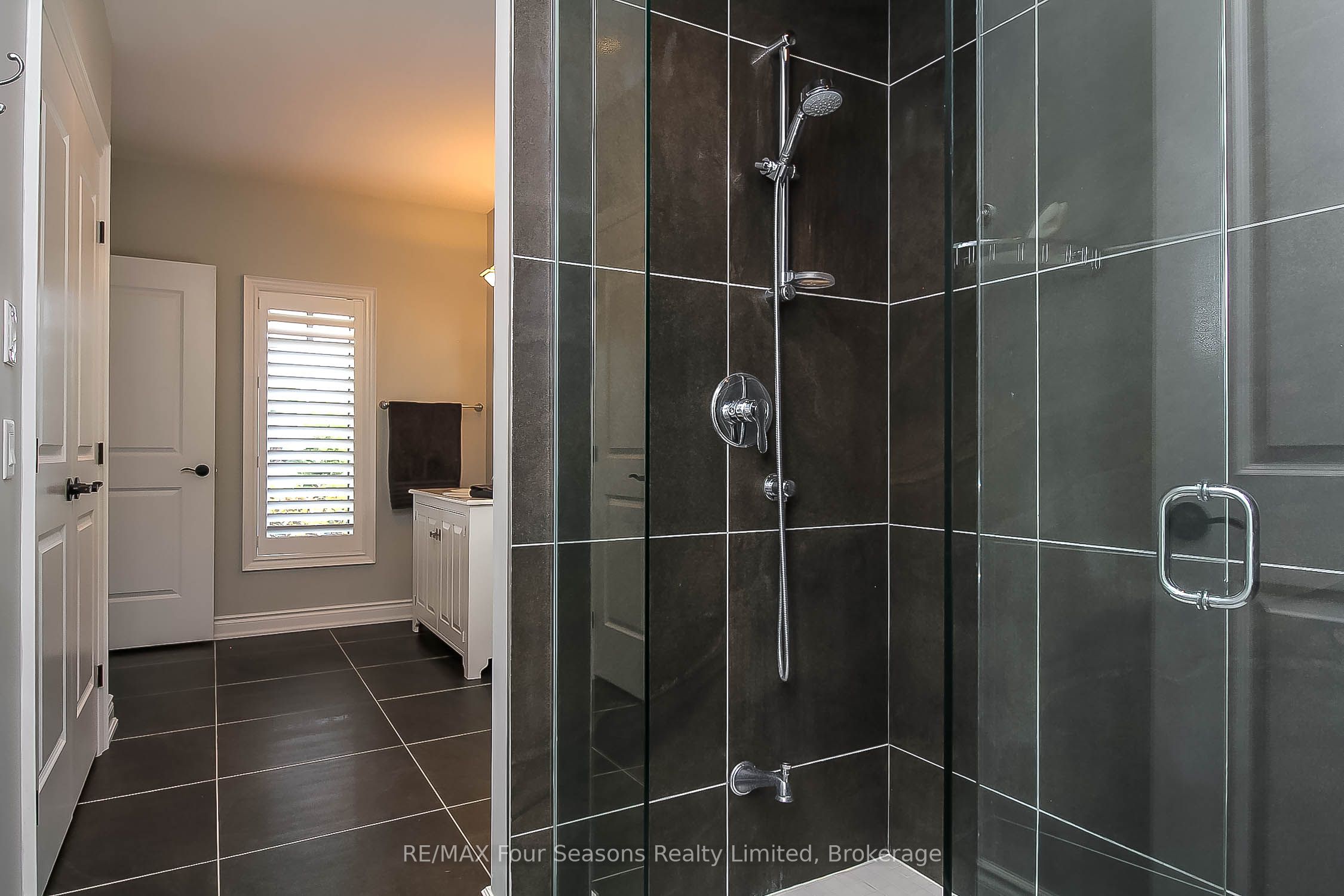 120 Schoolhouse Court Property Photo 40