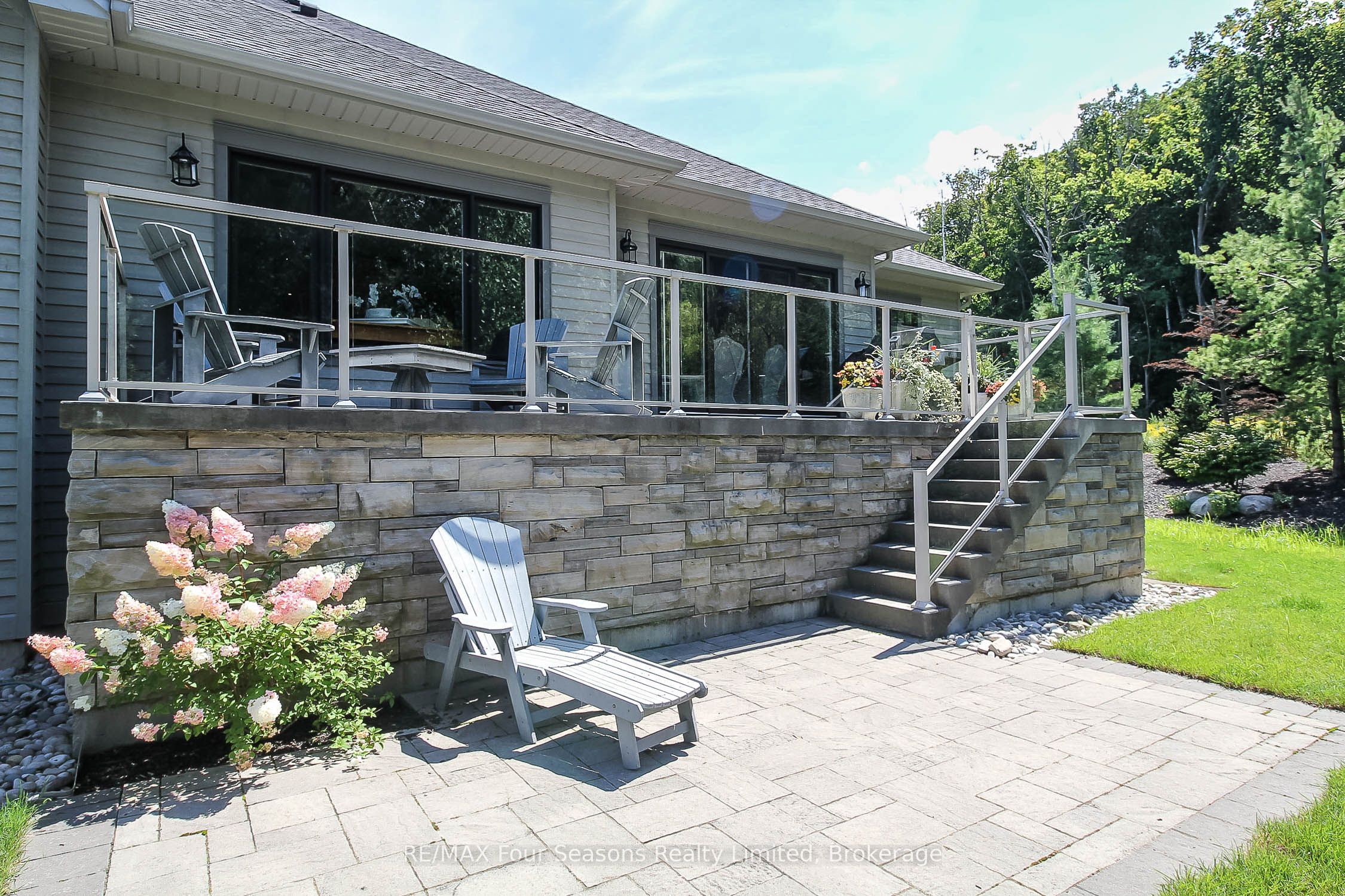 120 Schoolhouse Court Property Photo 43