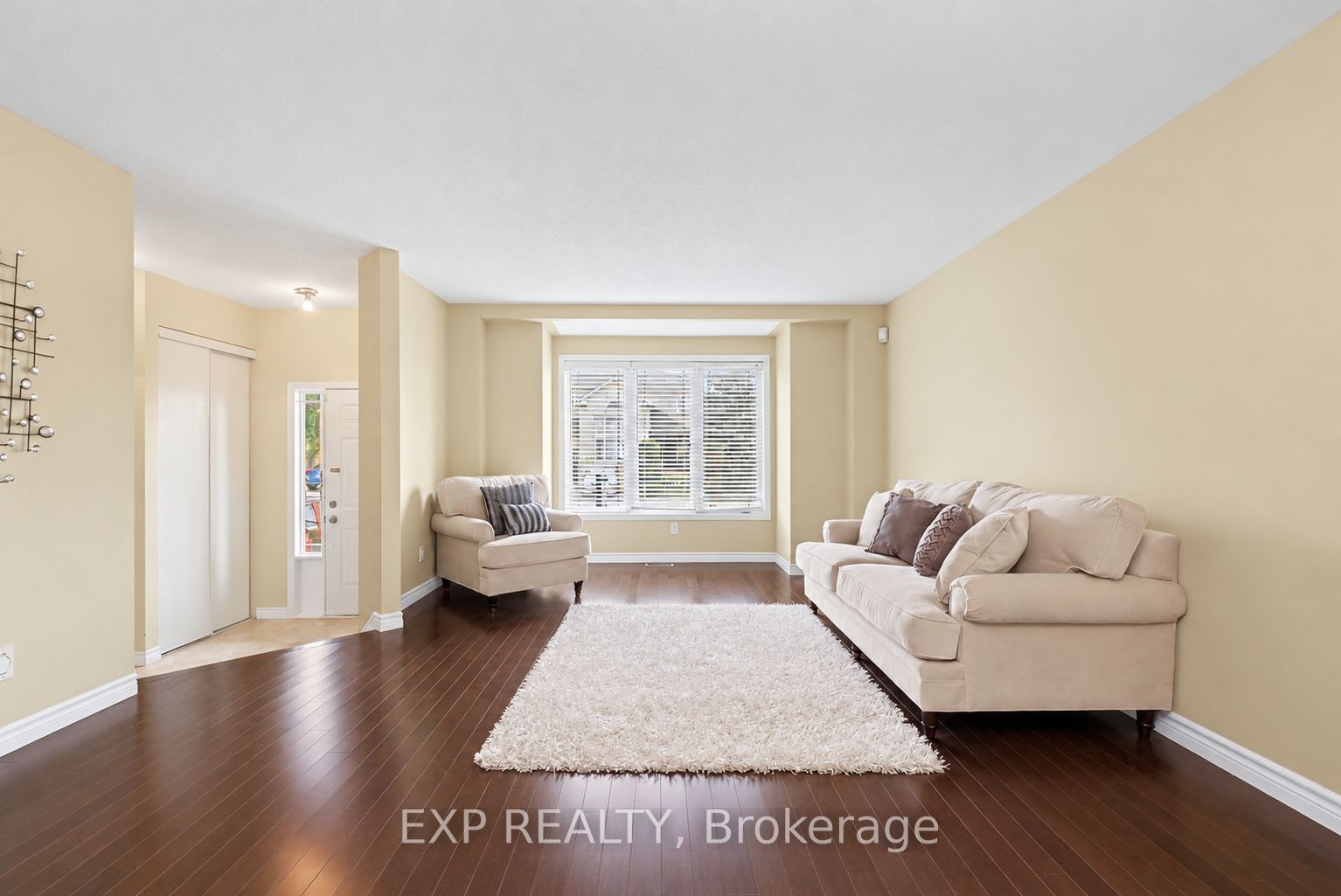 100 Rocky Hill Drive Property Photo 4