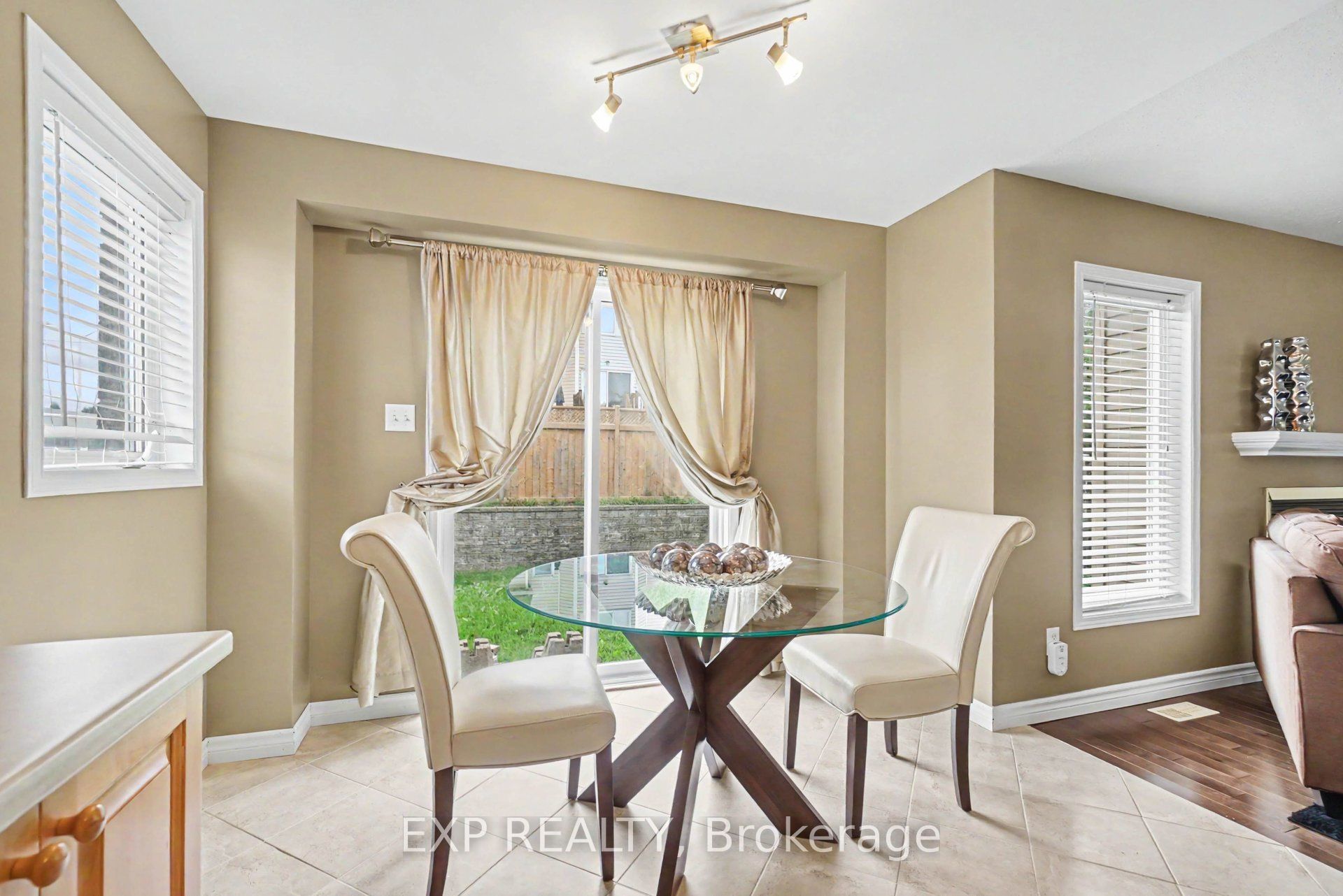 100 Rocky Hill Drive Property Photo 11