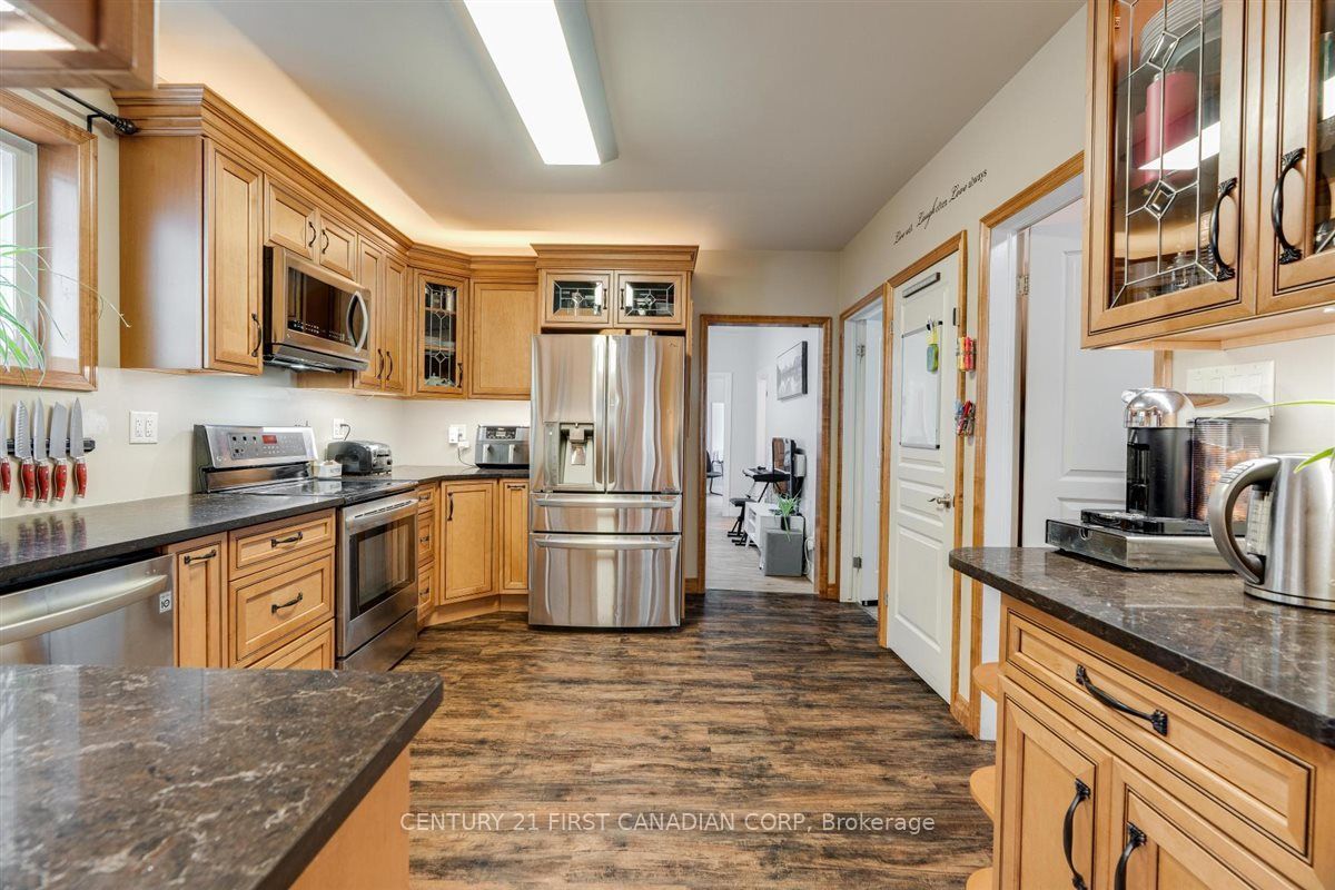 1025 King Street Property Photo 18