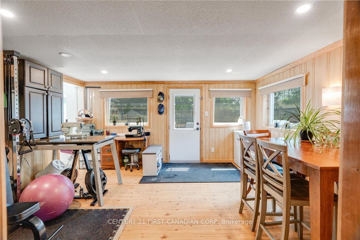 1025 King Street Property Photo 19