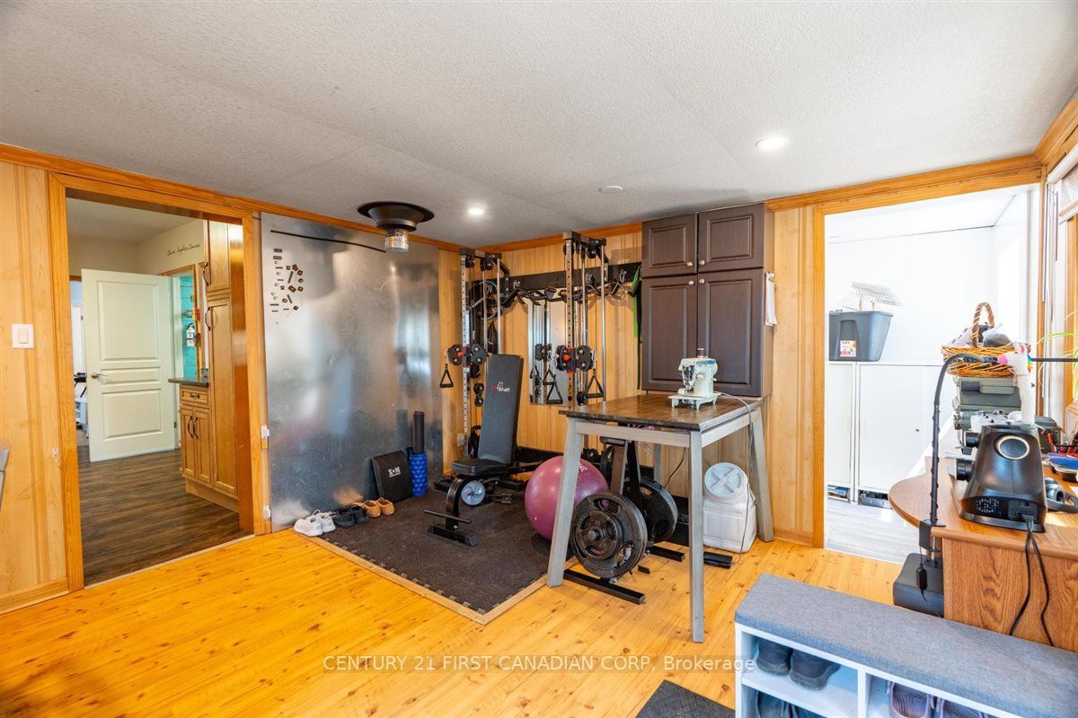 1025 King Street Property Photo 20