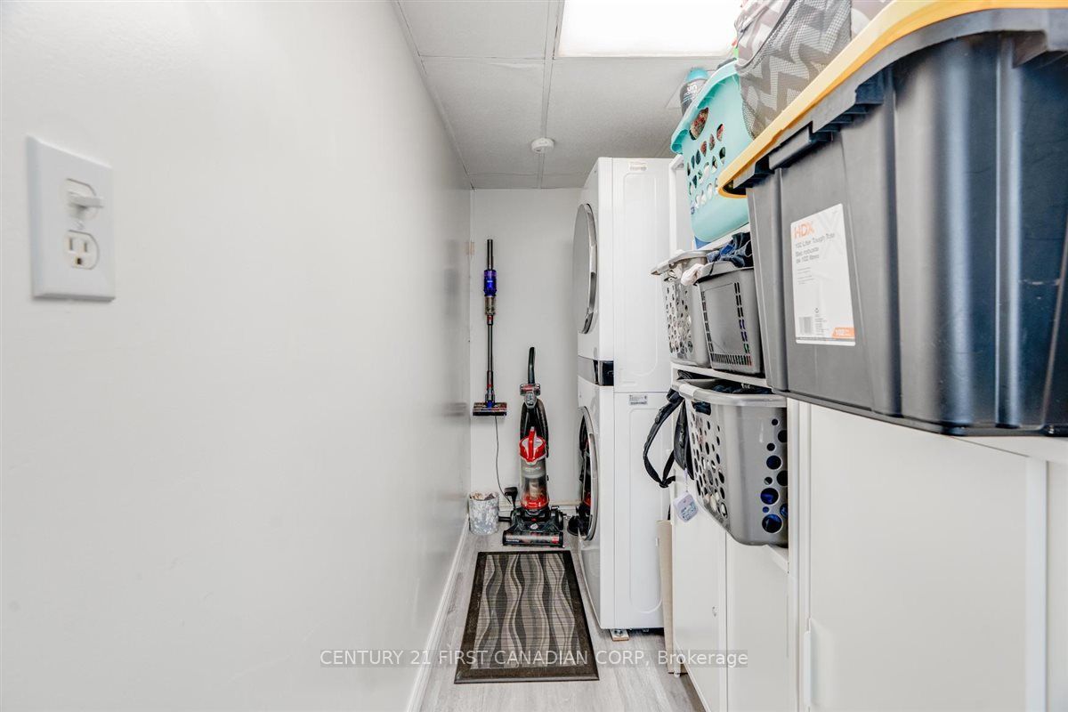 1025 King Street Property Photo 22