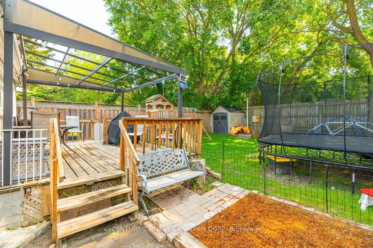 1025 King Street Property Photo 30