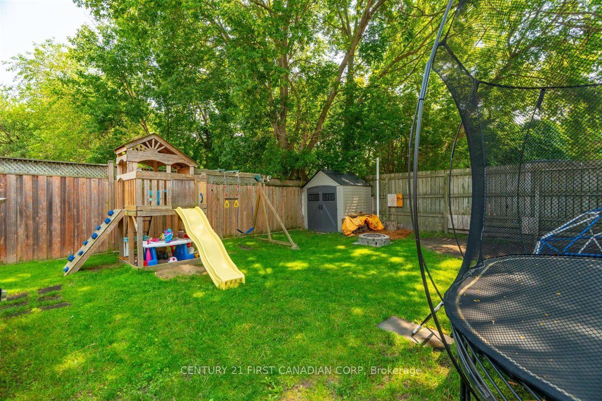 1025 King Street Property Photo 32