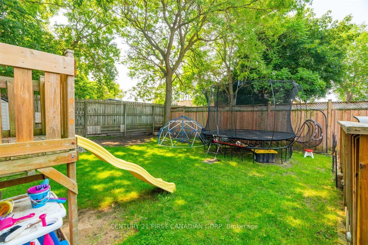 1025 King Street Property Photo 33
