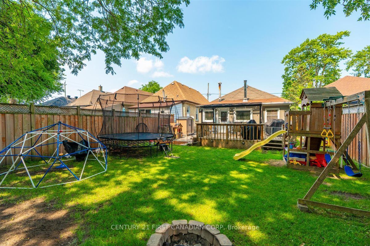 1025 King Street Property Photo 34