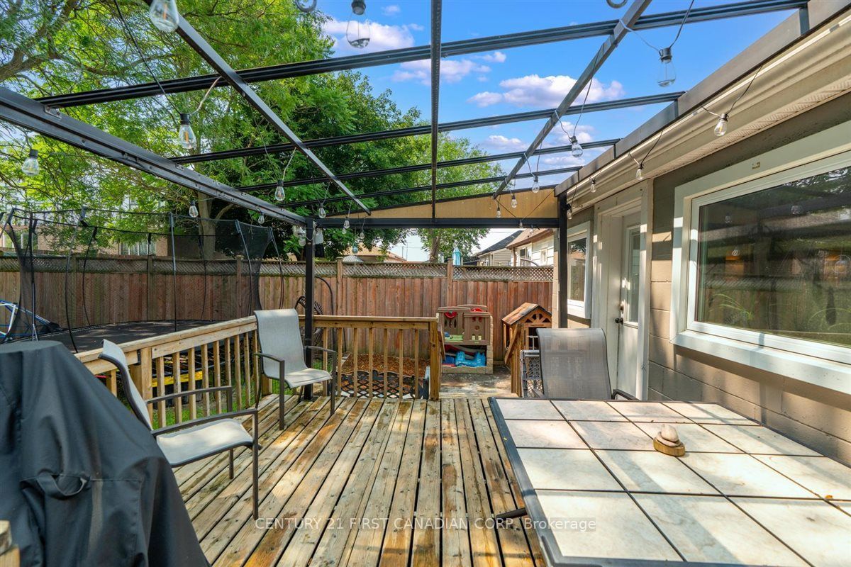 1025 King Street Property Photo 35