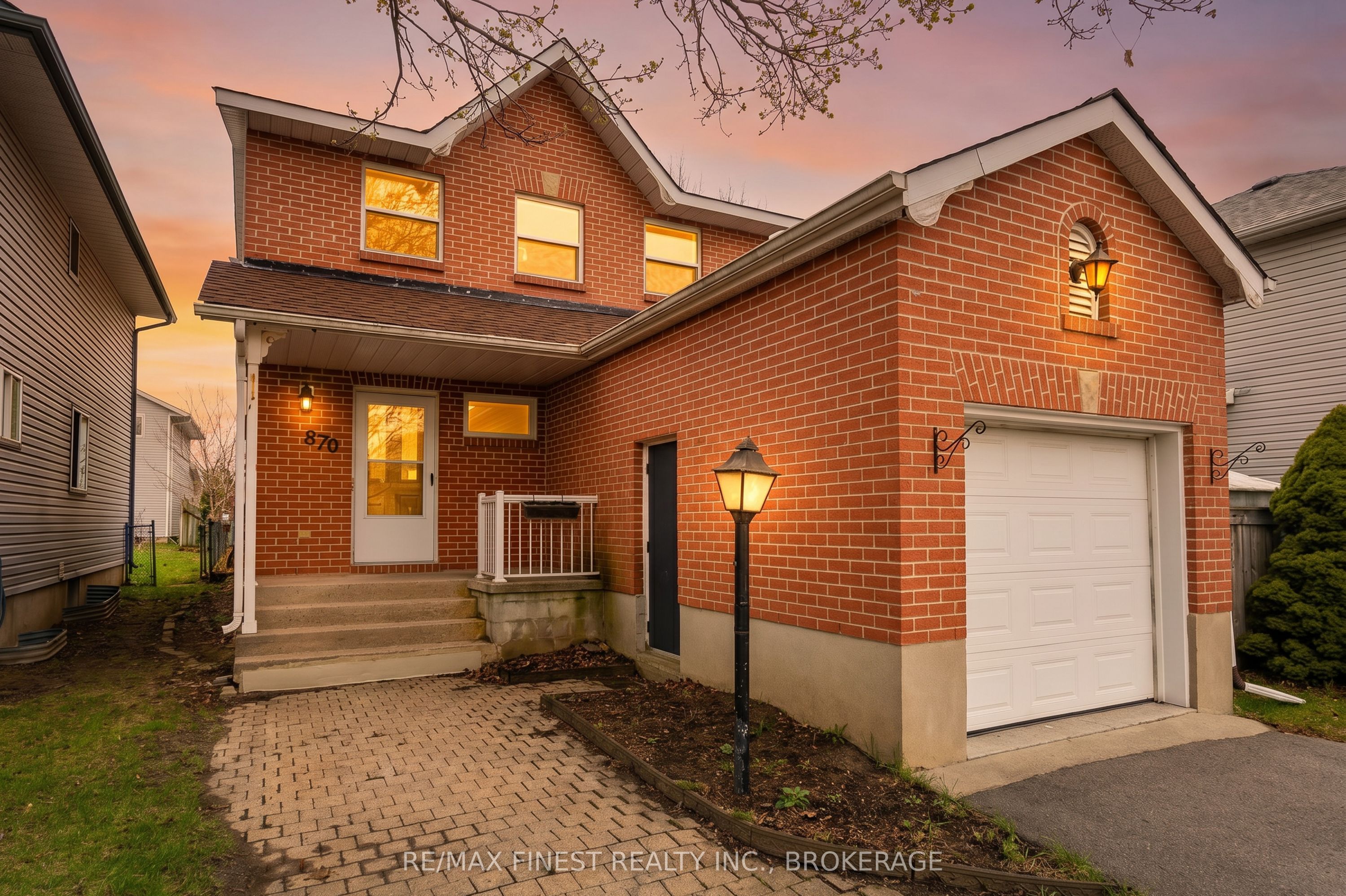 870 Walker Court Property Photo 1