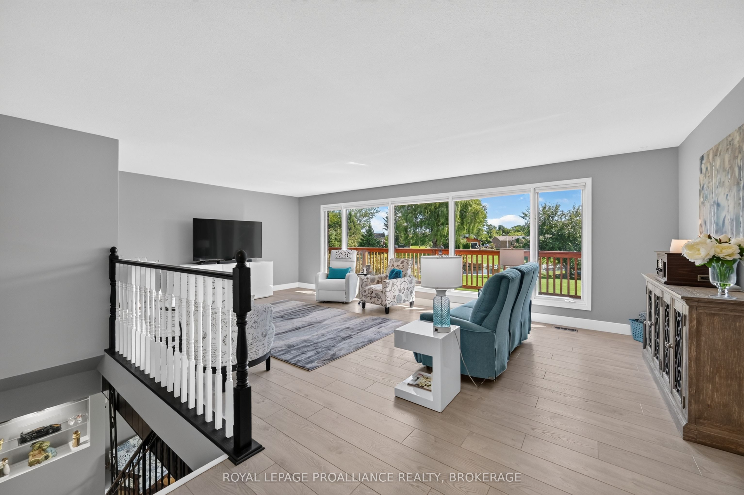 38 Willowbank Road W Property Photo 6
