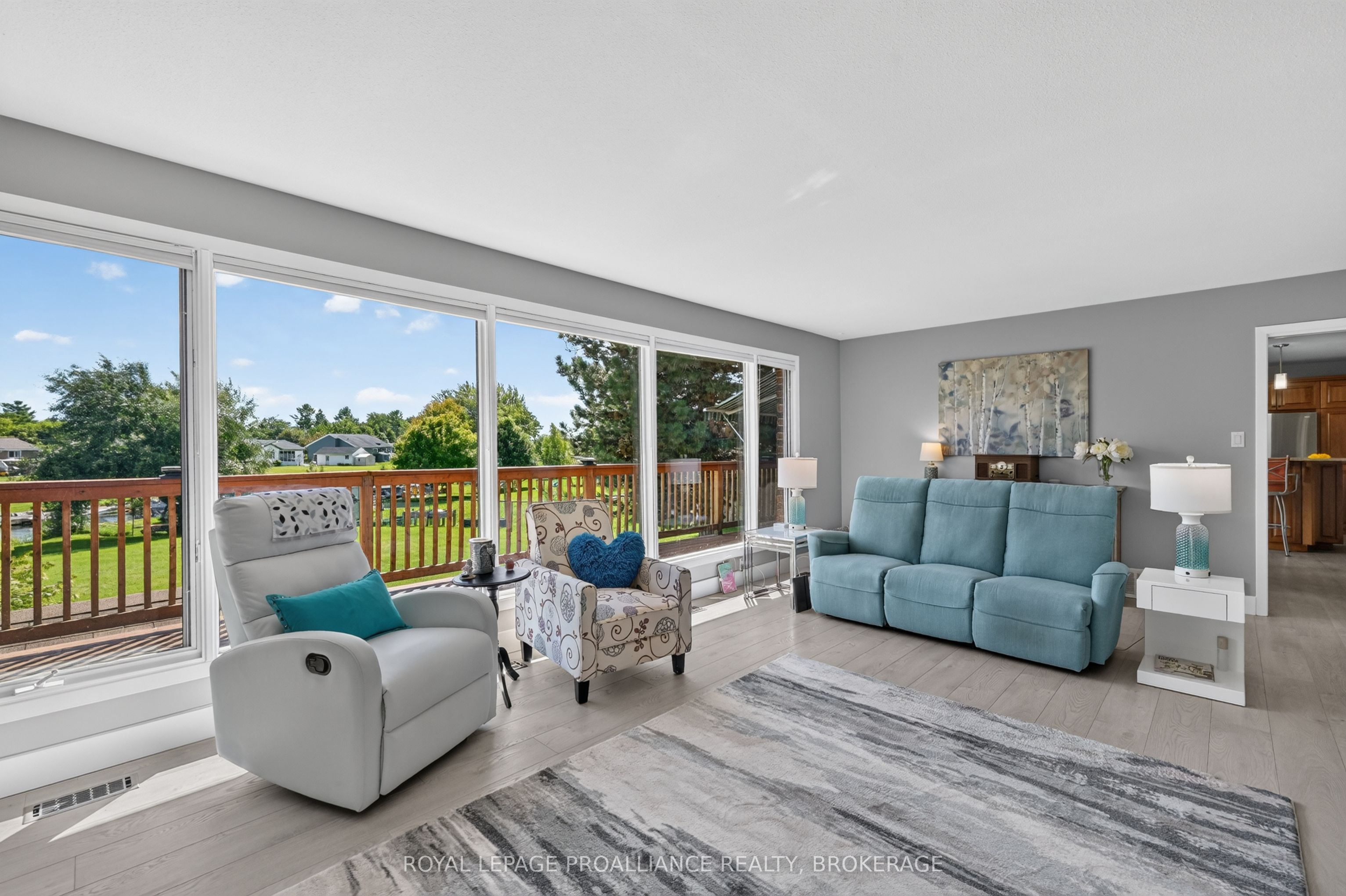 38 Willowbank Road W Property Photo 8
