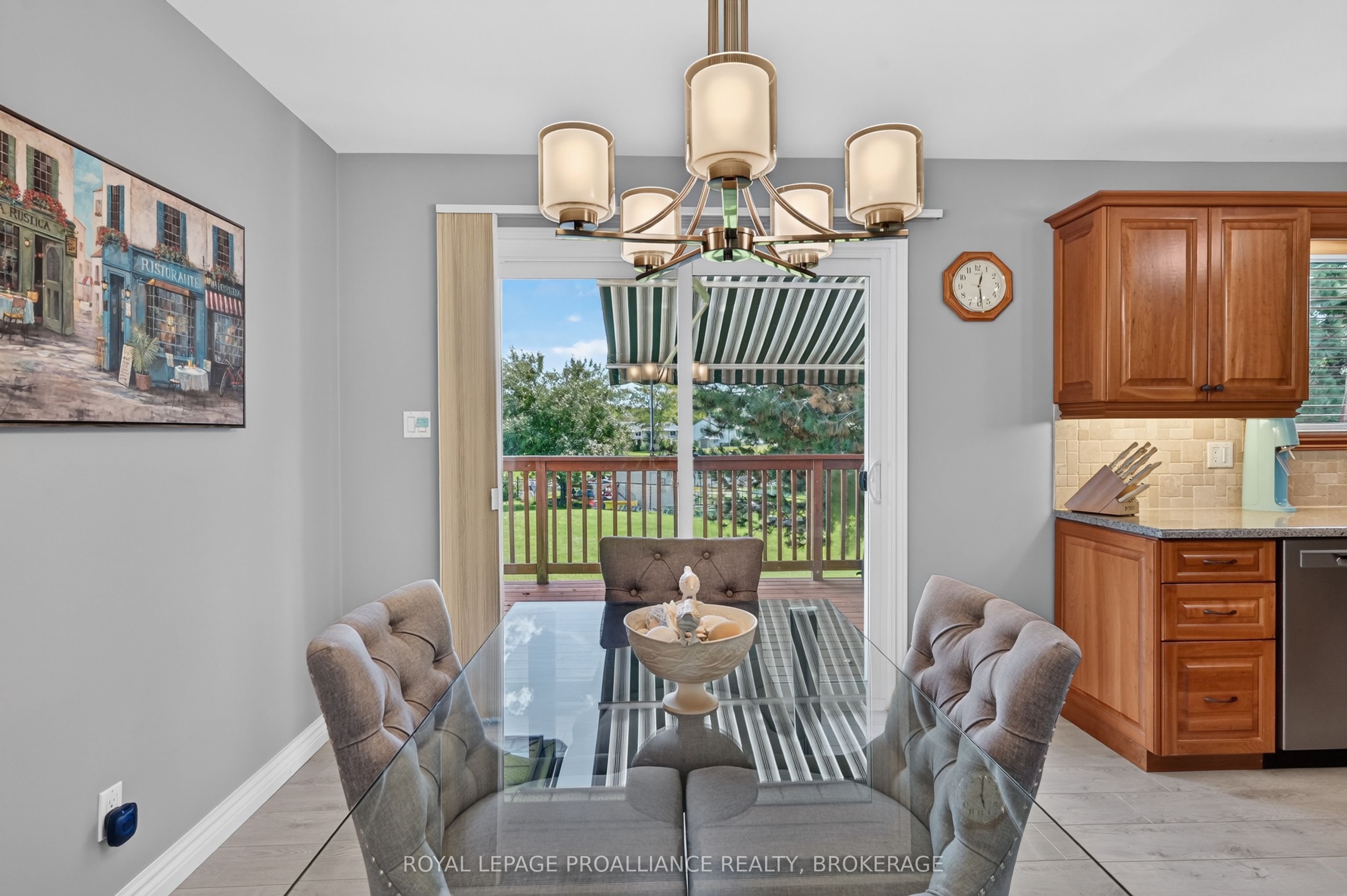 38 Willowbank Road W Property Photo 10