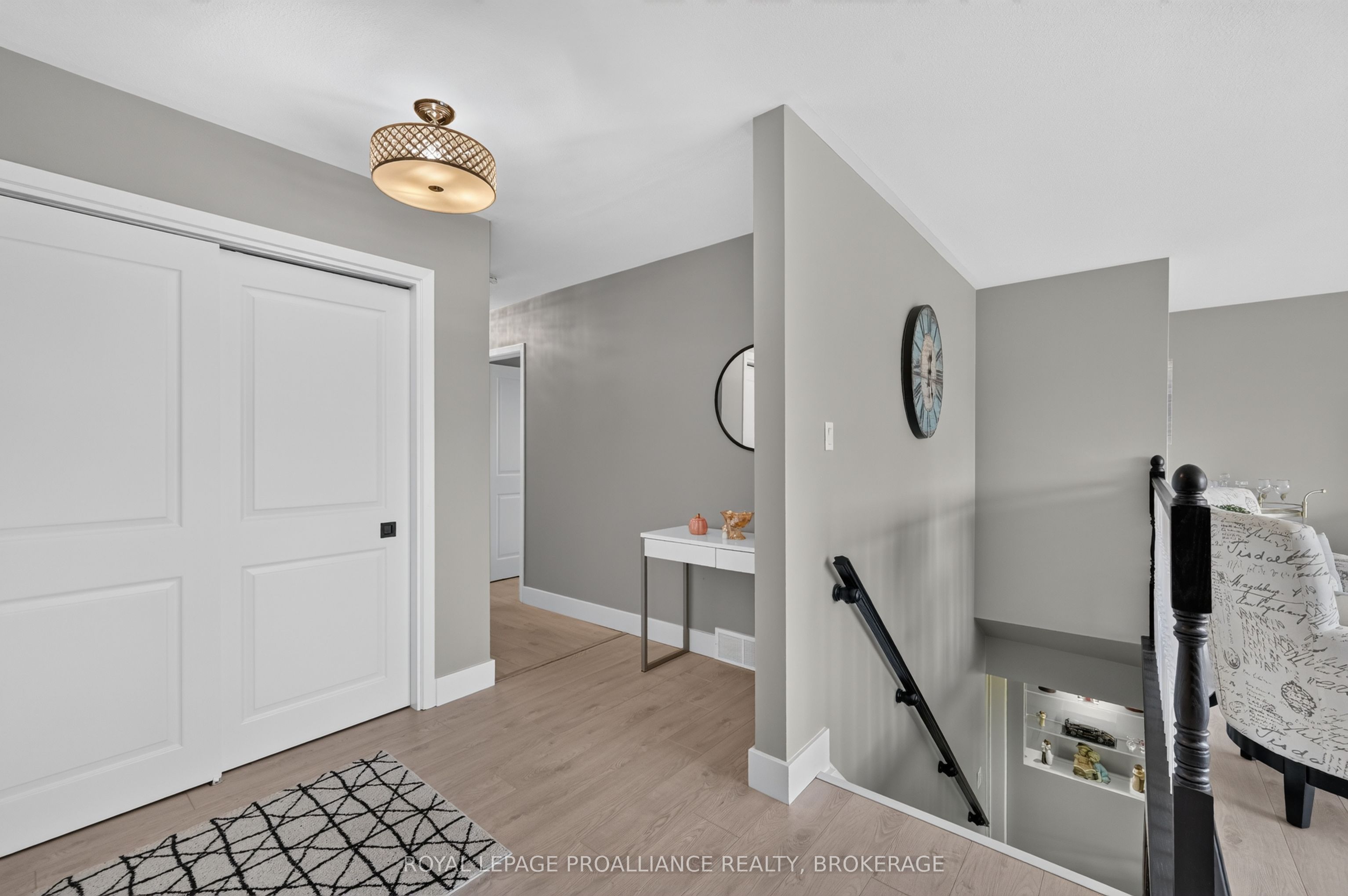 38 Willowbank Road W Property Photo 14