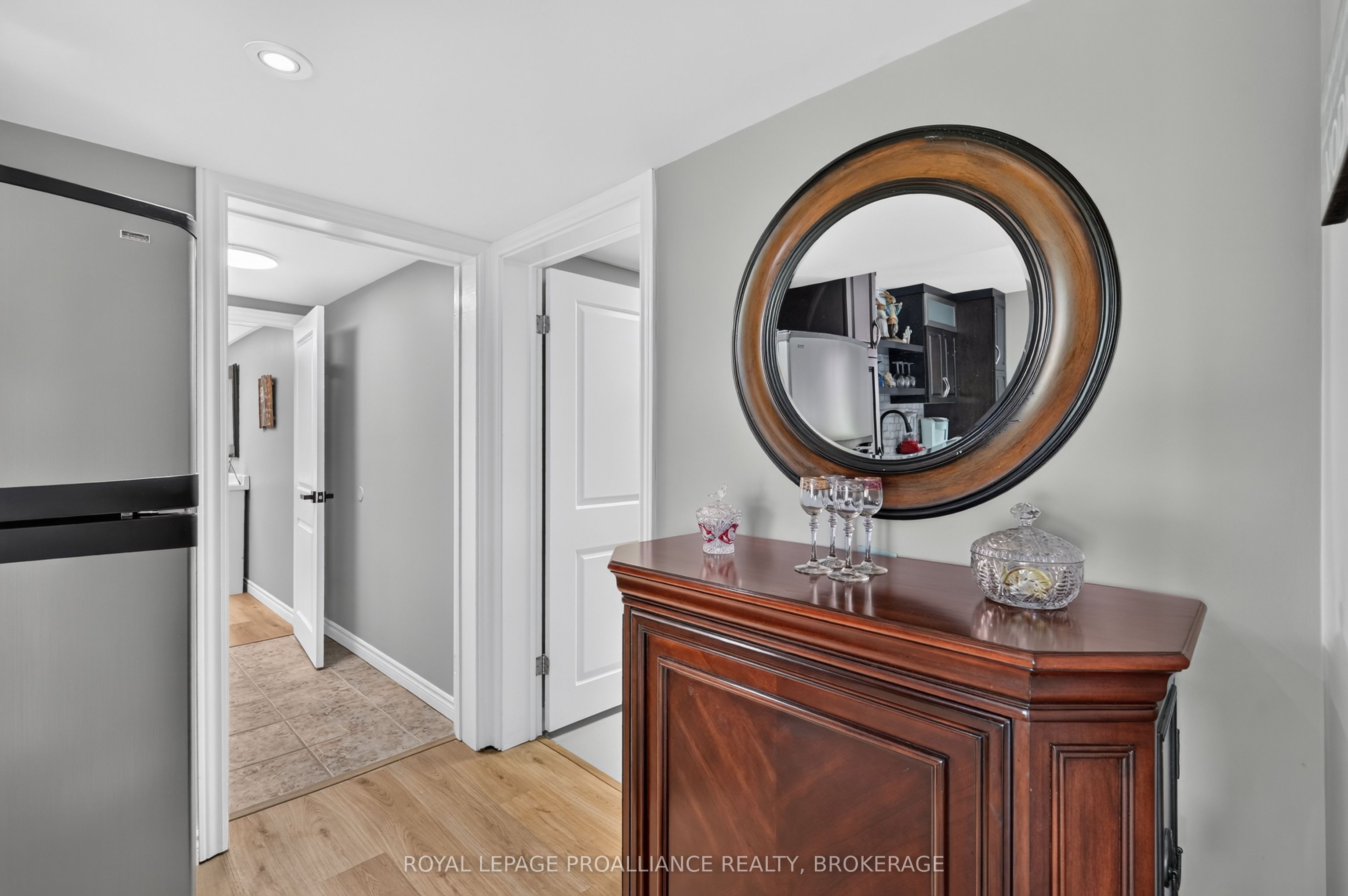 38 Willowbank Road W Property Photo 27