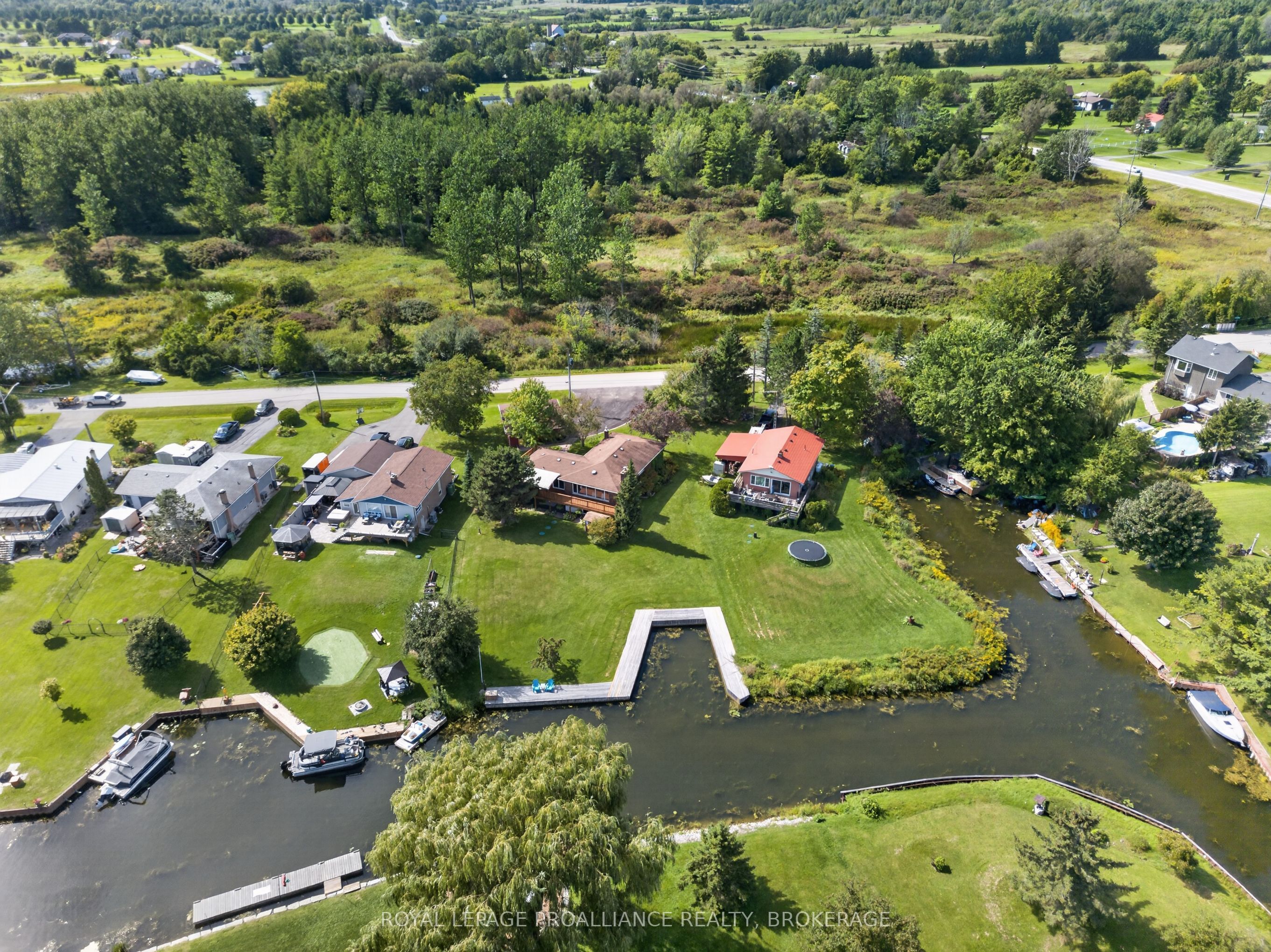38 Willowbank Road W Property Photo 44