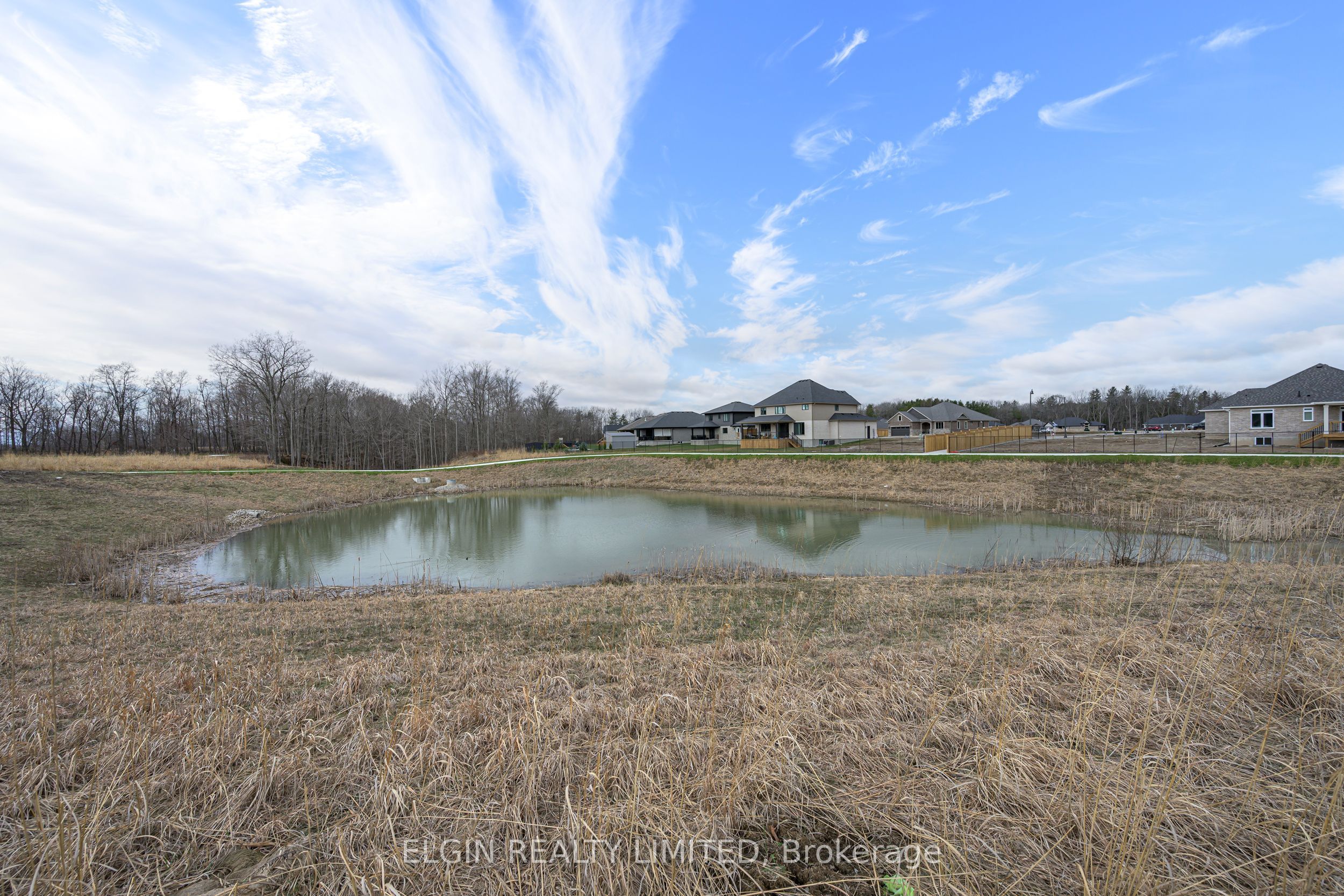 48 Snowy Owl Trail Property Photo 3