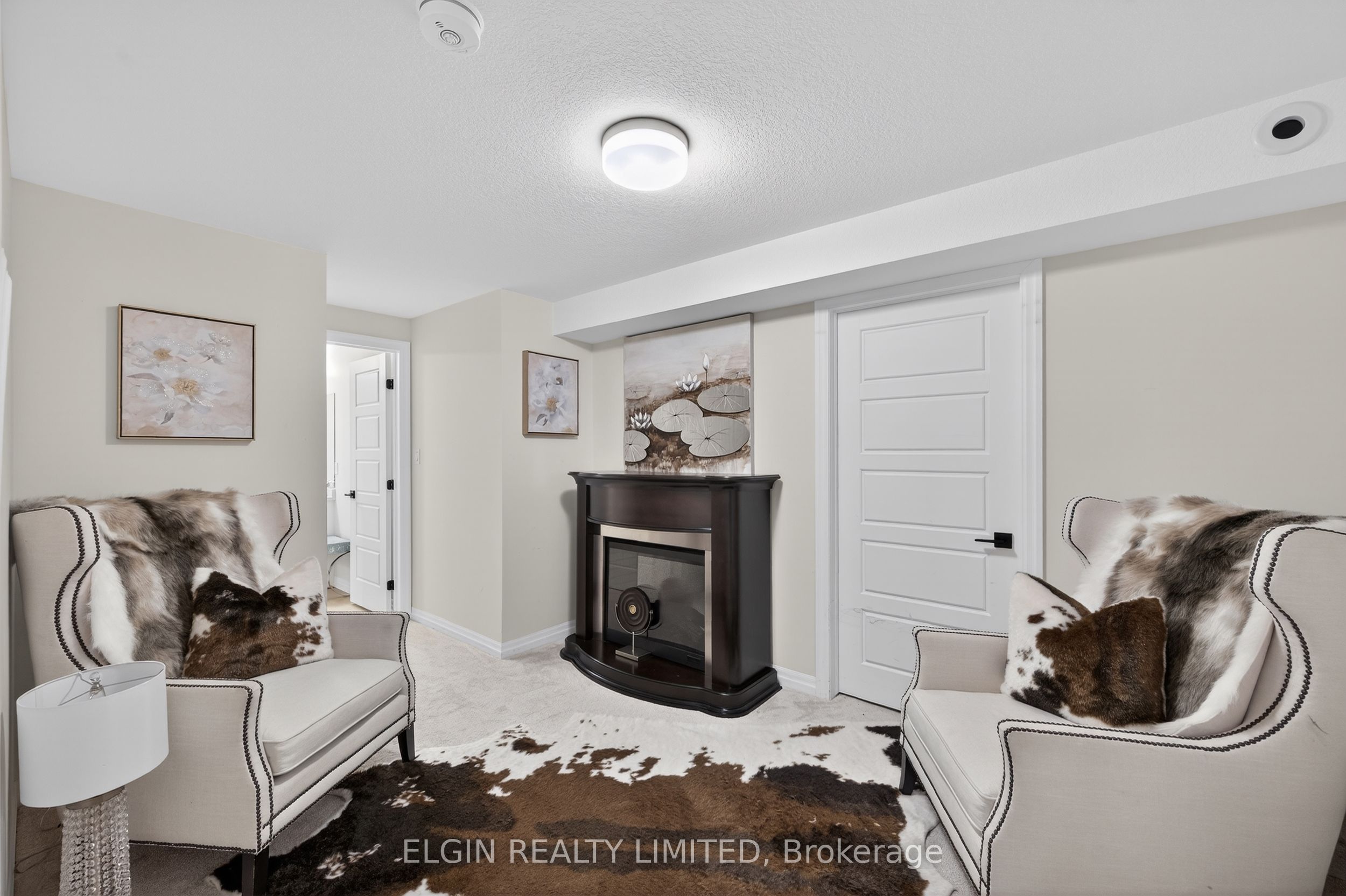 48 Snowy Owl Trail Property Photo 33